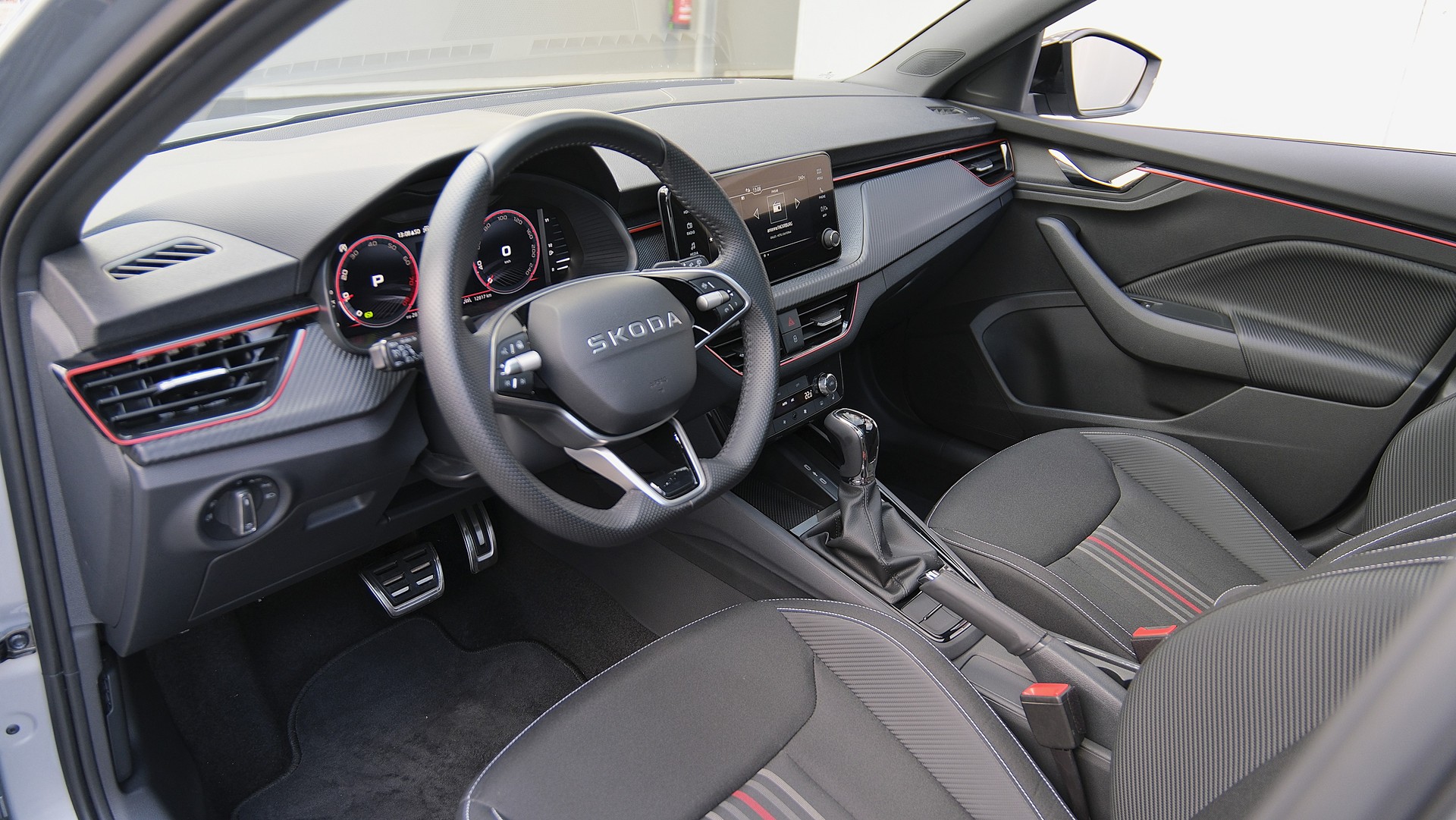 SKODA Scala 1.5 TSI Monte Carlo DSG-showroom-element-2
