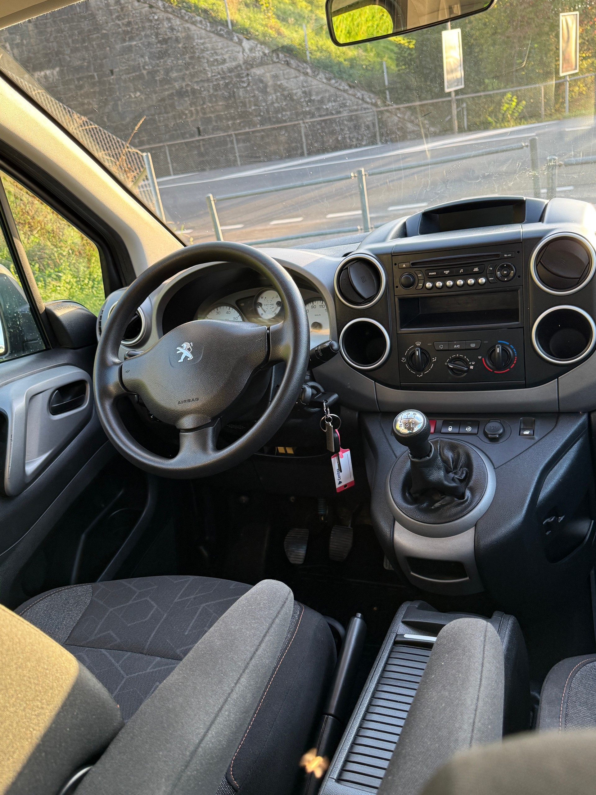 PEUGEOT Partner 1.2 PureTech Allure-showroom-element-3