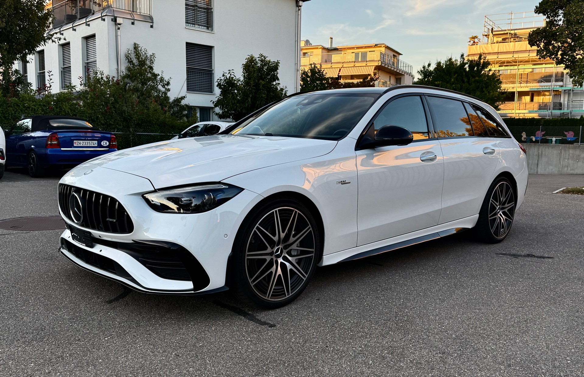 MERCEDES-BENZ C 43 AMG 4 MATIC*AMG DRIVERS PACKAGE*AMG REAL PERFORMANCE SOUND*EL. PANORAMA-GLASSCHIEBEDACH*-showroom-element-2