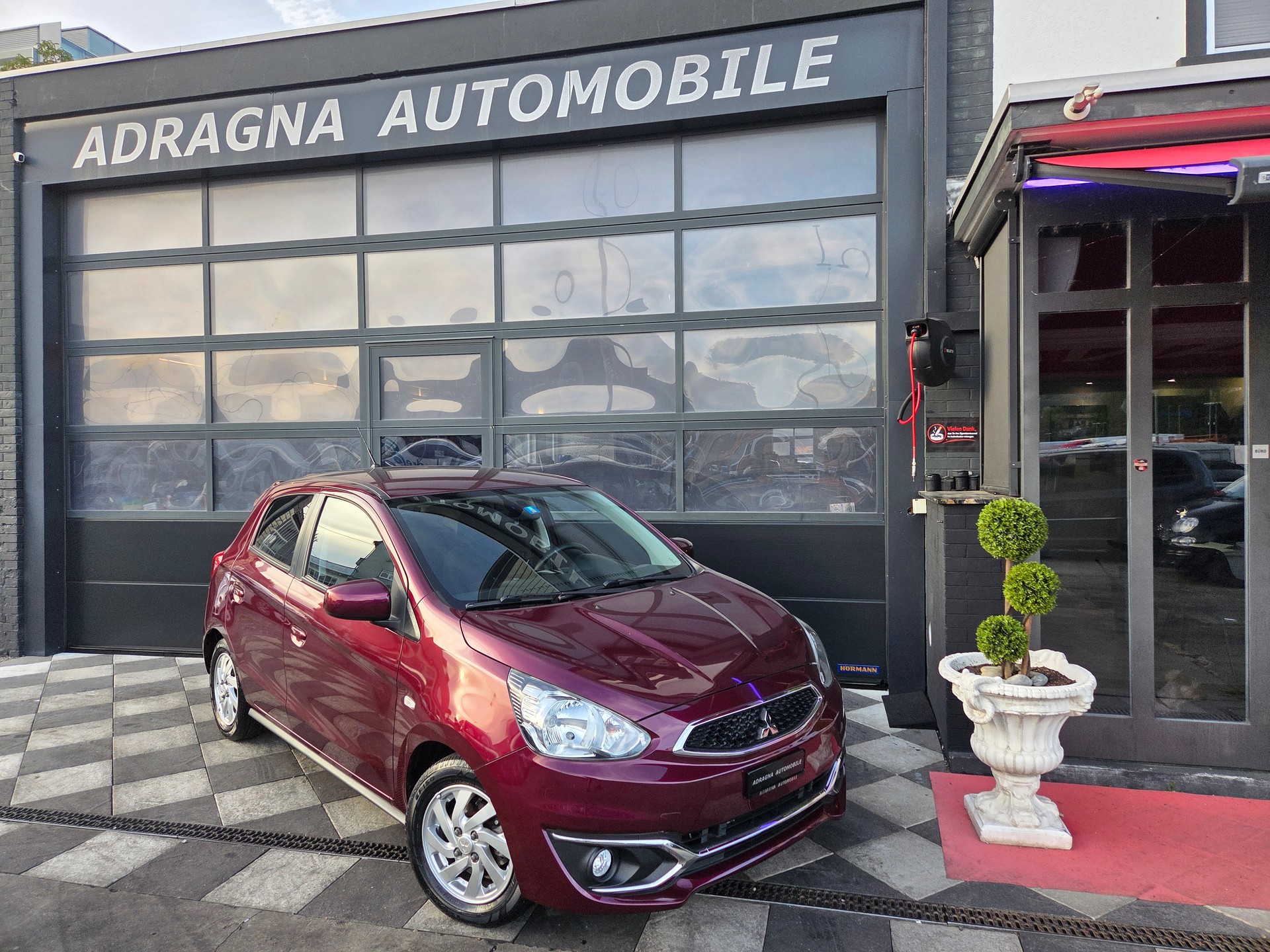 MITSUBISHI Space Star 1.2 Style CVT-showroom-element-1