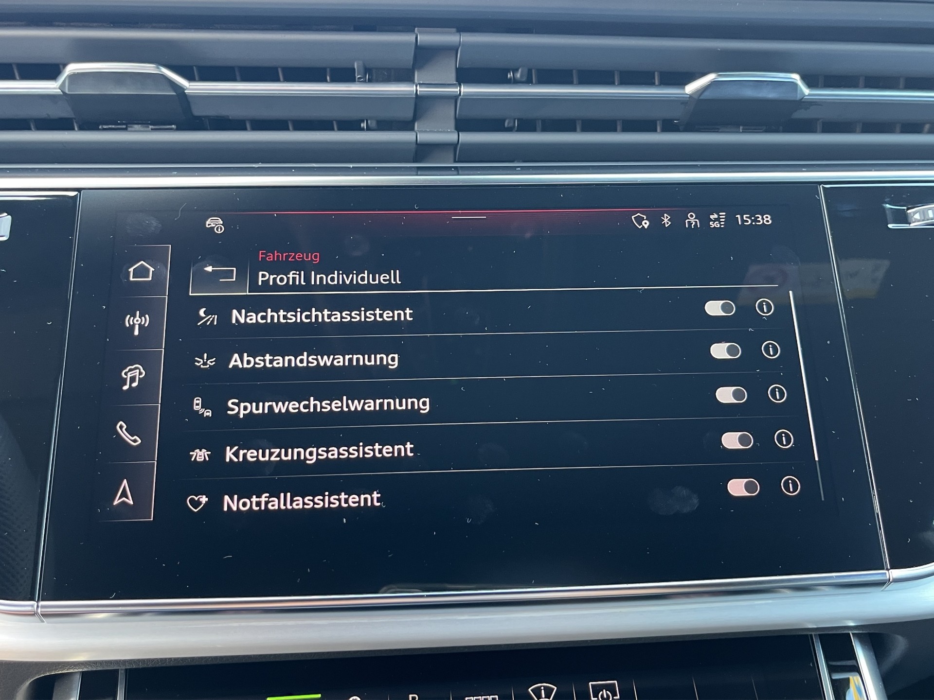 AUDI Q8 SUV TFSI e quattro 290 kW tiptronic*Standklima/Heizung, Allradlenkung, Panodach, B&O, Nachtsicht, (5-Jahre Garantie)-image-28