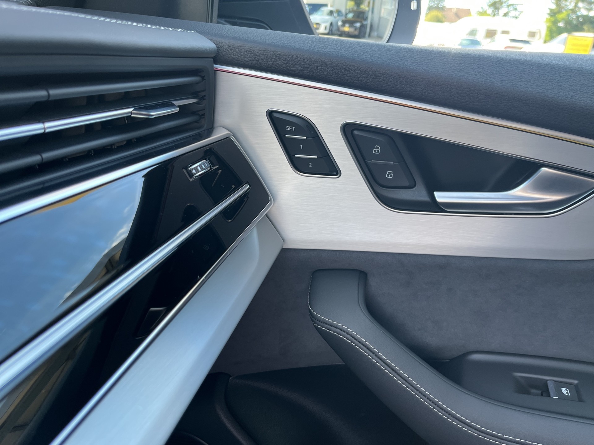 AUDI Q8 SUV TFSI e quattro 290 kW tiptronic*Standklima/Heizung, Allradlenkung, Panodach, B&O, Nachtsicht, (5-Jahre Garantie)-image-23