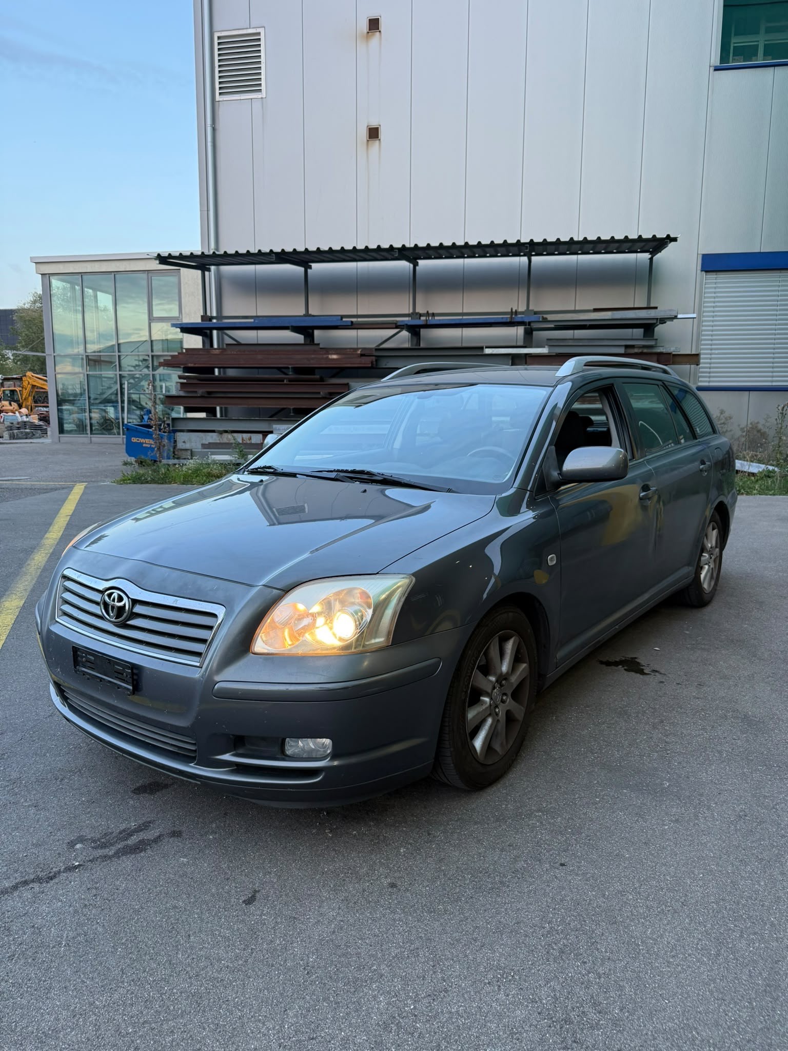 TOYOTA Avensis 2.4 D4 VVT-i Linea Sol Sportswagon T-Step5-image-2