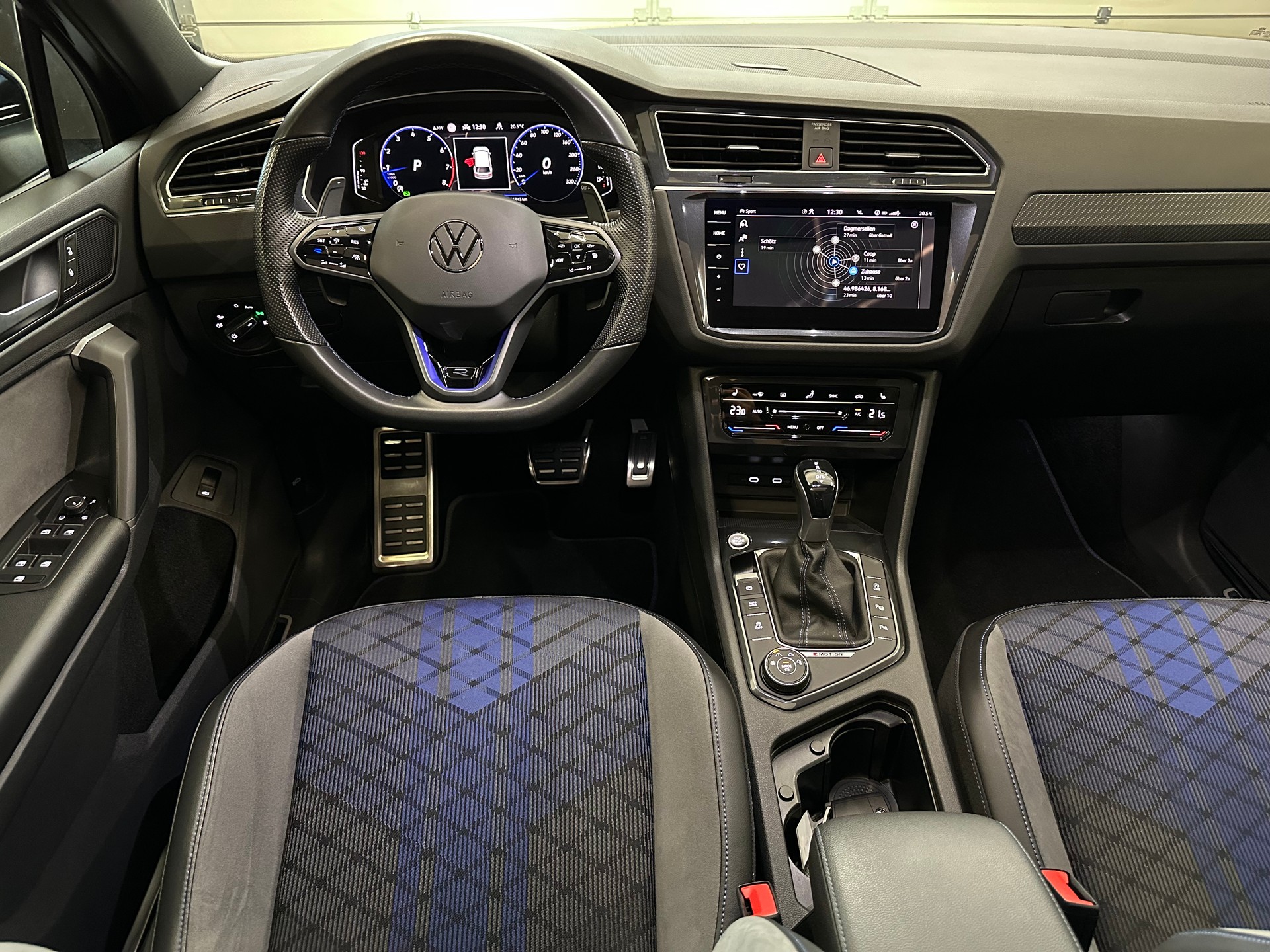 VW Tiguan 2.0TSI R 4Motion DSG-image-9