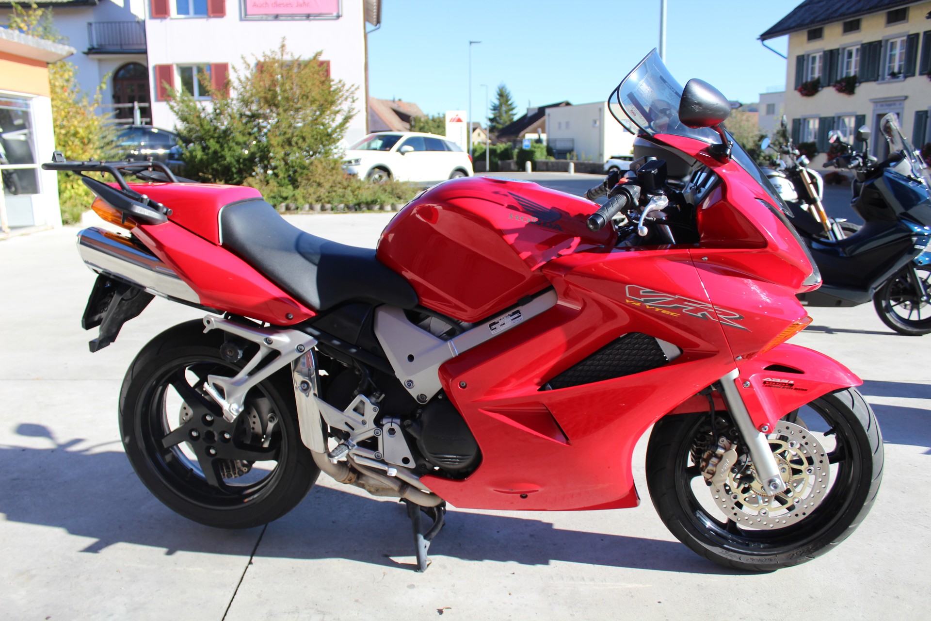 HONDA VFR 800 FI ABS-image-1