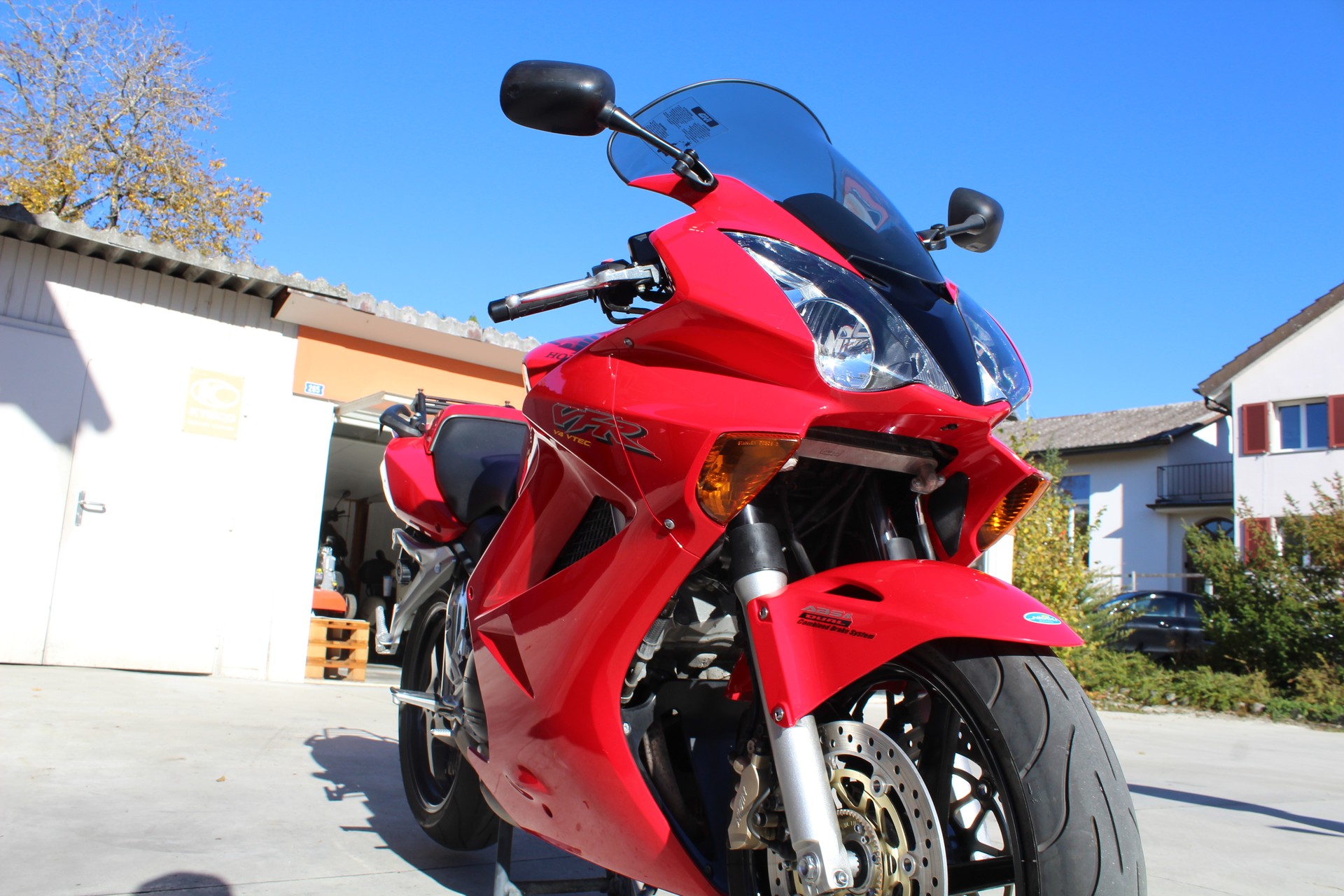 HONDA VFR 800 FI ABS-image-11