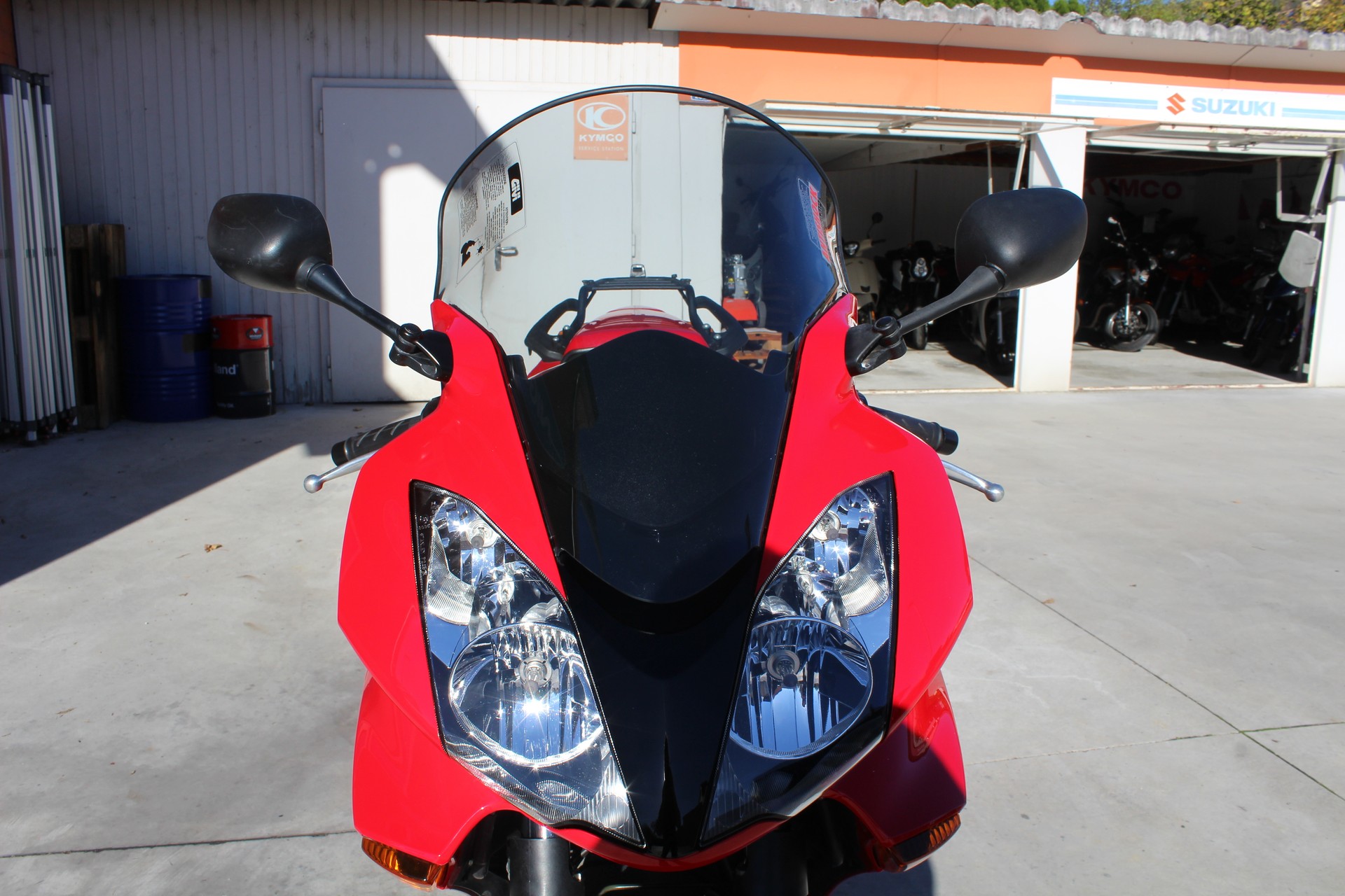 HONDA VFR 800 FI ABS-image-10