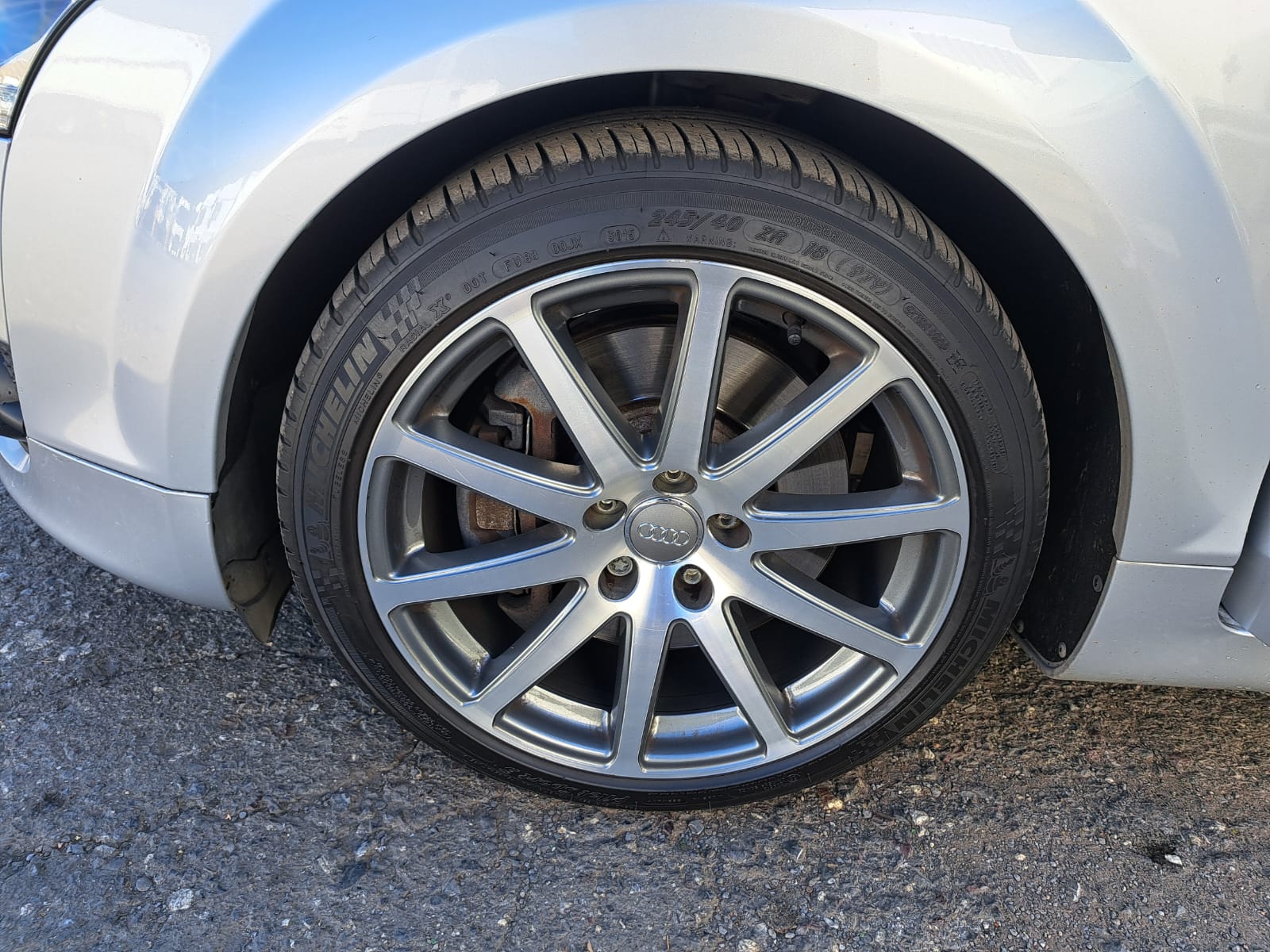 AUDI TT Roadster 3.2 quattro-image-11