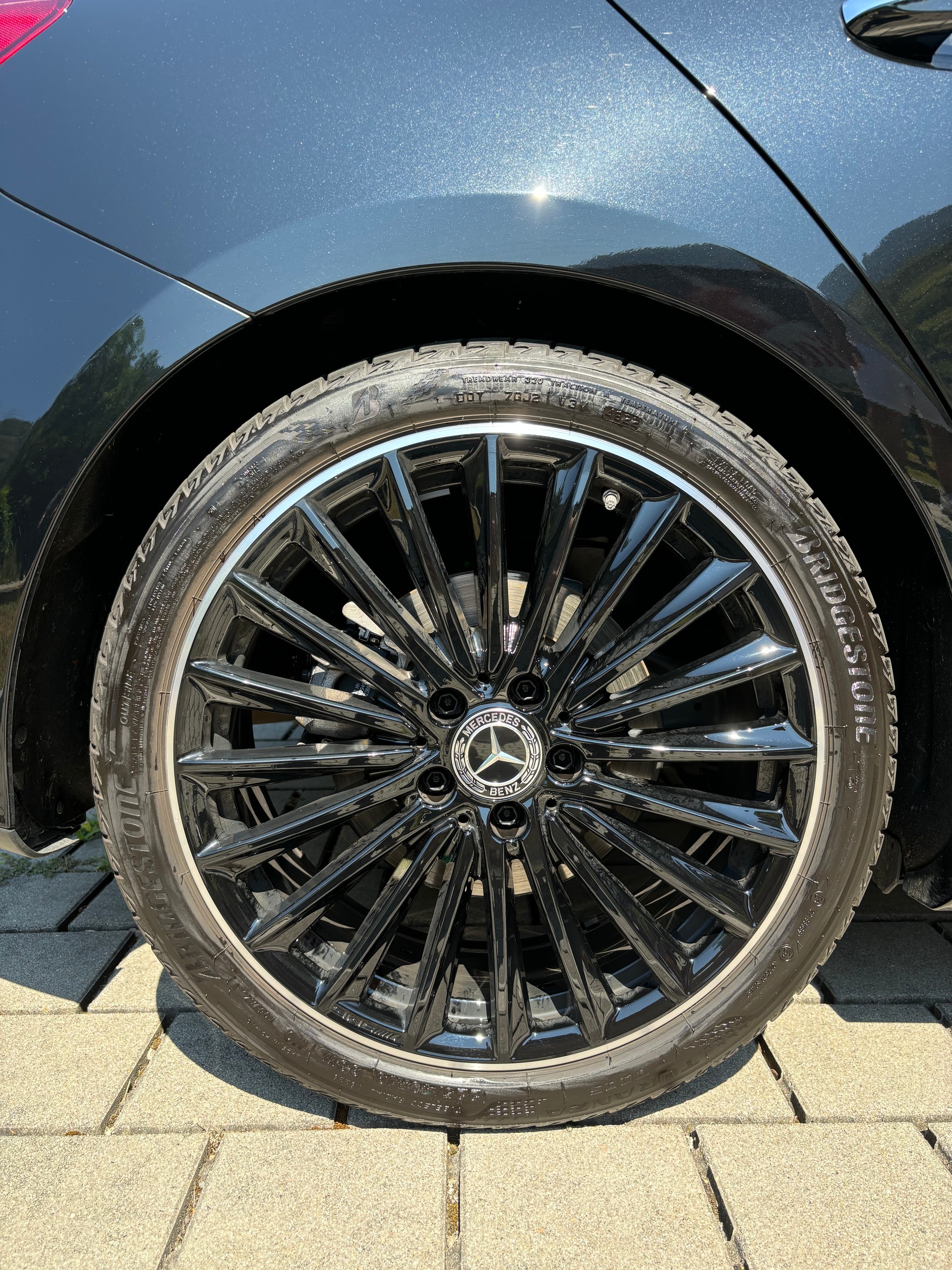 MERCEDES-BENZ A 220 4Matic 8G-DCT-image-5