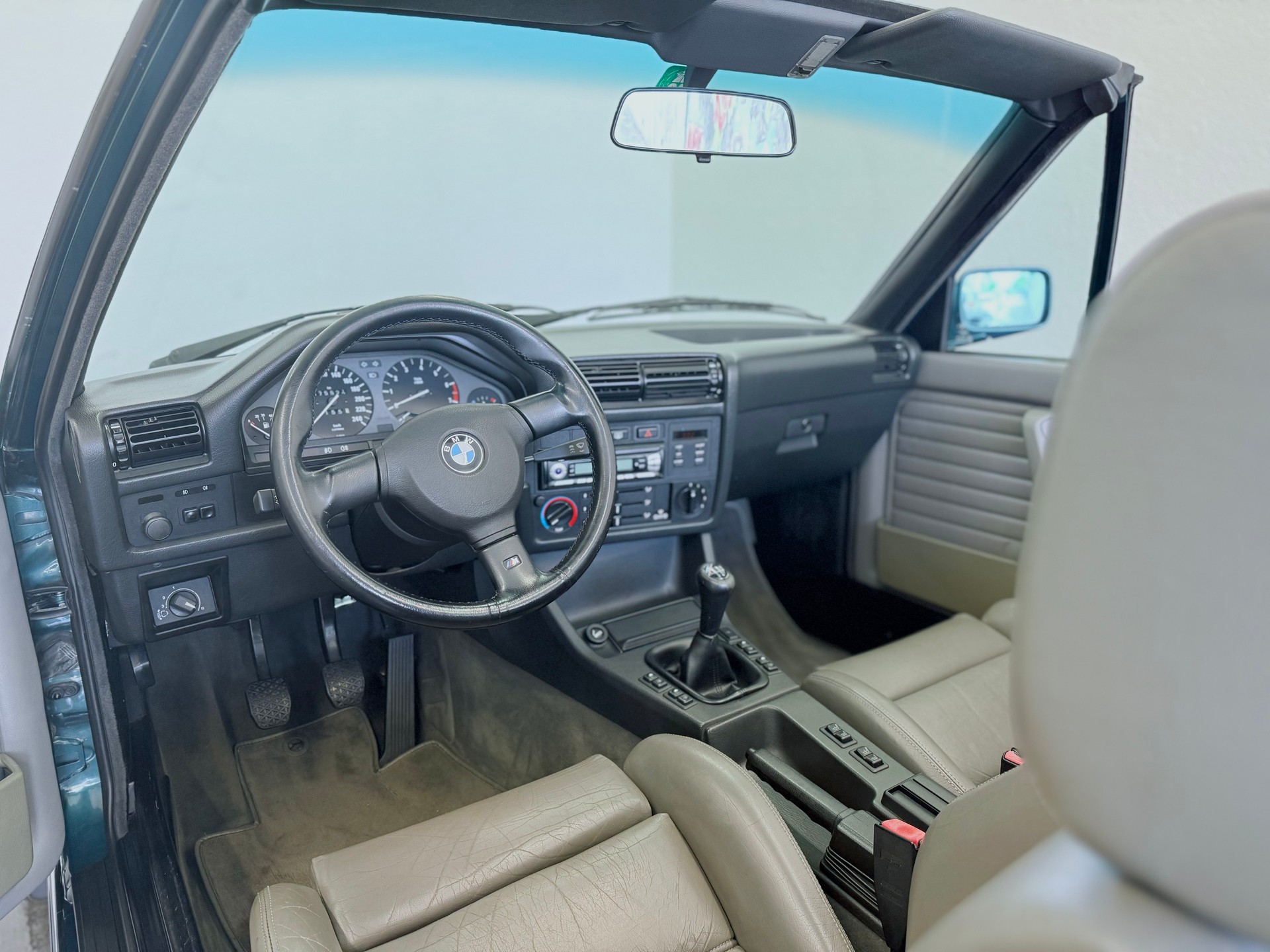 BMW 318i Cabrio ABS-image-12