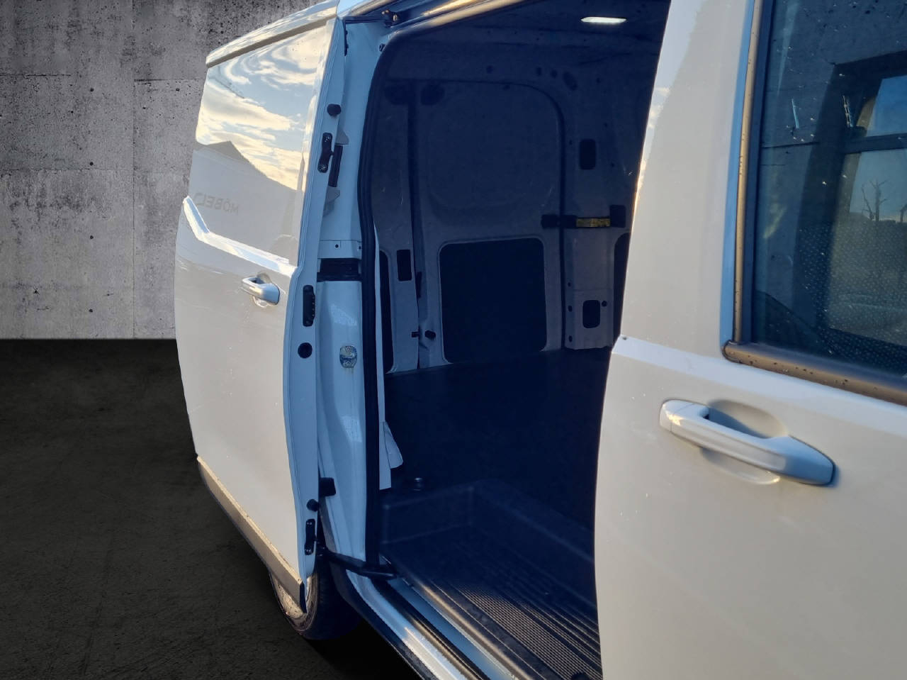 MAXUS eDeliver 7 Kaw. L1 E-Motor 77kWh-image-7