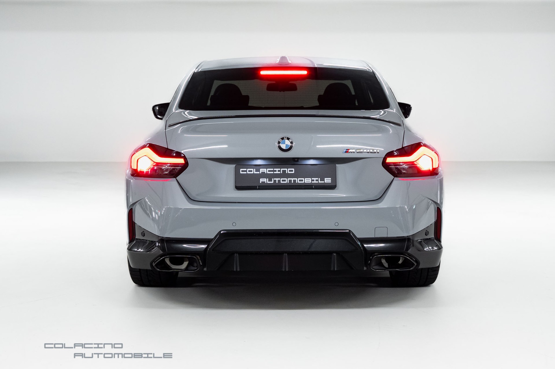 BMW M240i xDrive Steptronic-image-5