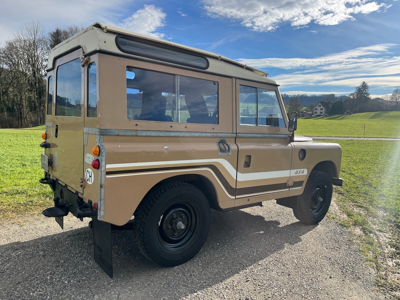 LAND ROVER 88 Serie 3 Station Wagon-image-10