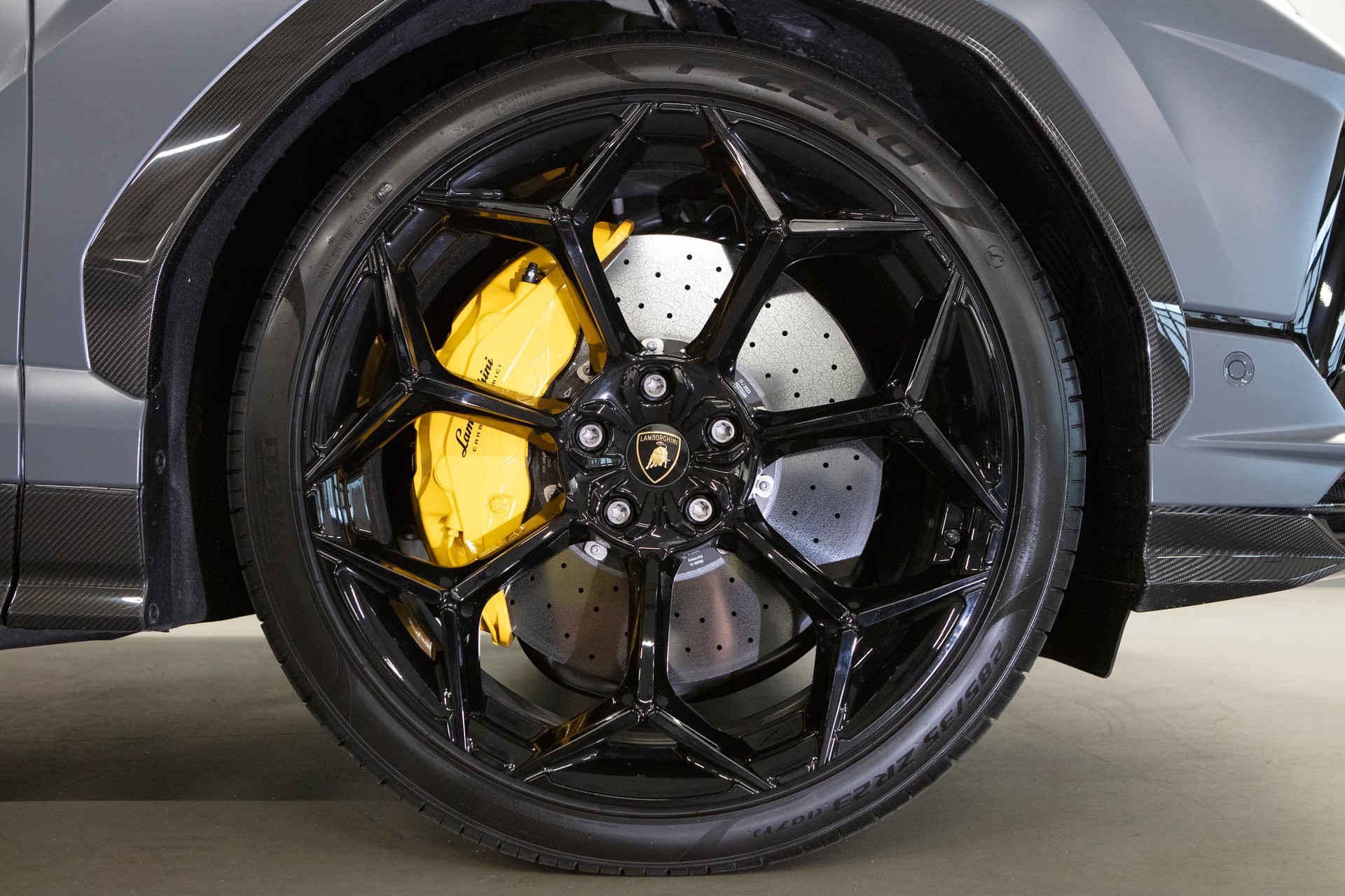 LAMBORGHINI Urus Performante E-Gear-image-8