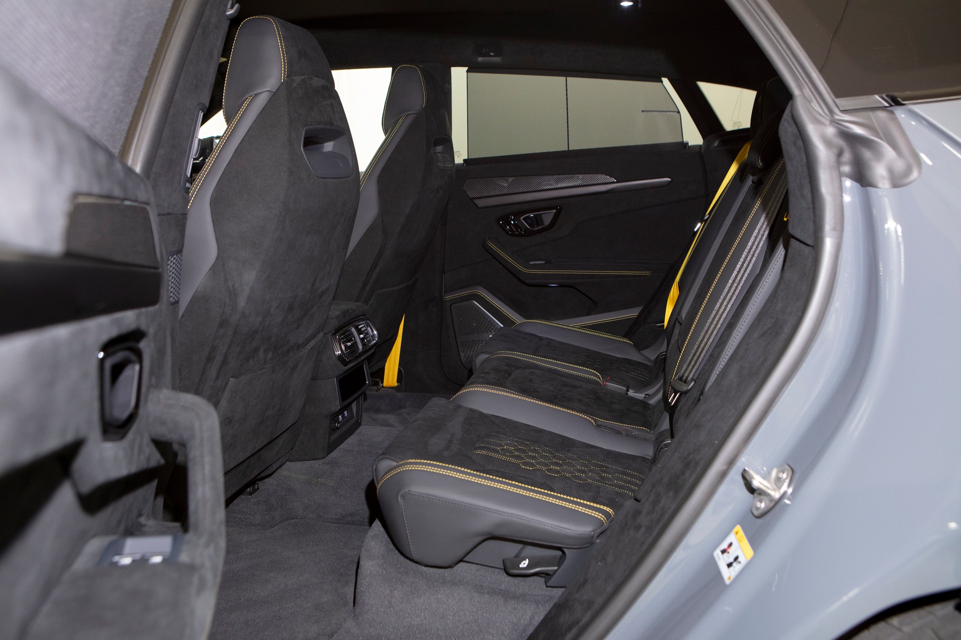 LAMBORGHINI Urus Performante E-Gear-image-7