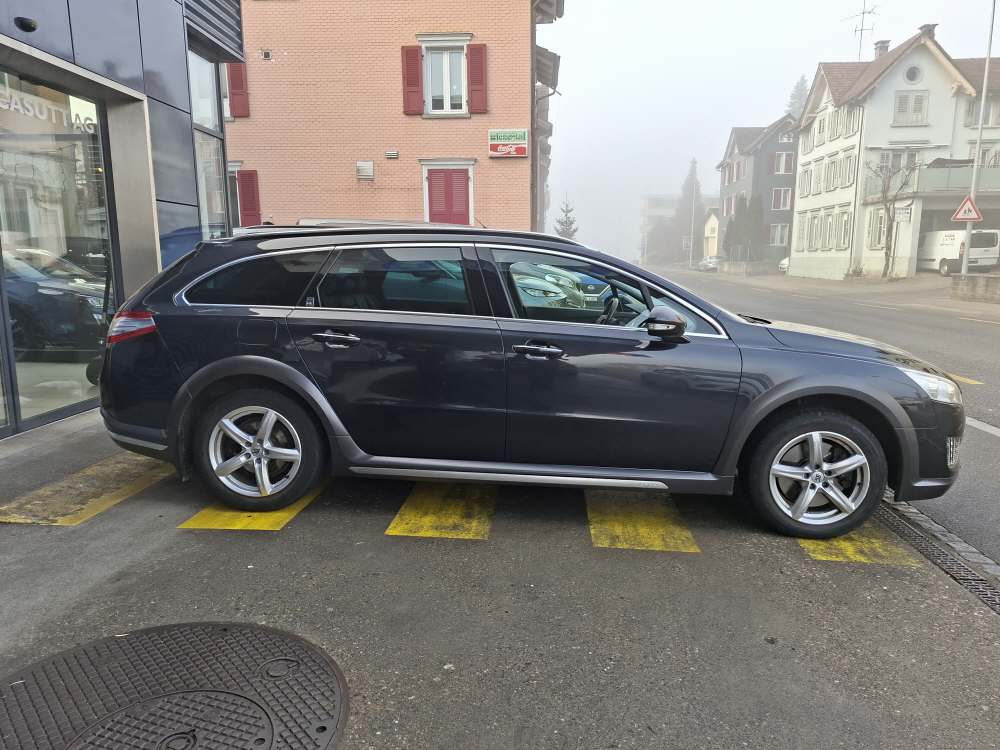 PEUGEOT 508 SW RXH 2.0 HDi HYbrid4-image-5