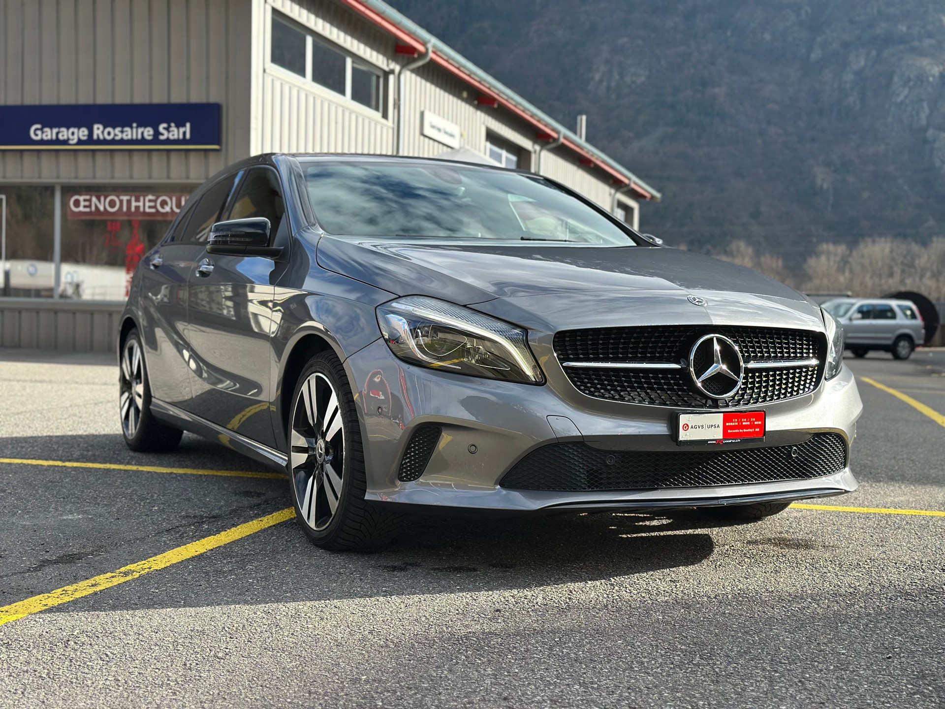 MERCEDES-BENZ A 180 Night Star 7G-DCT-image-5