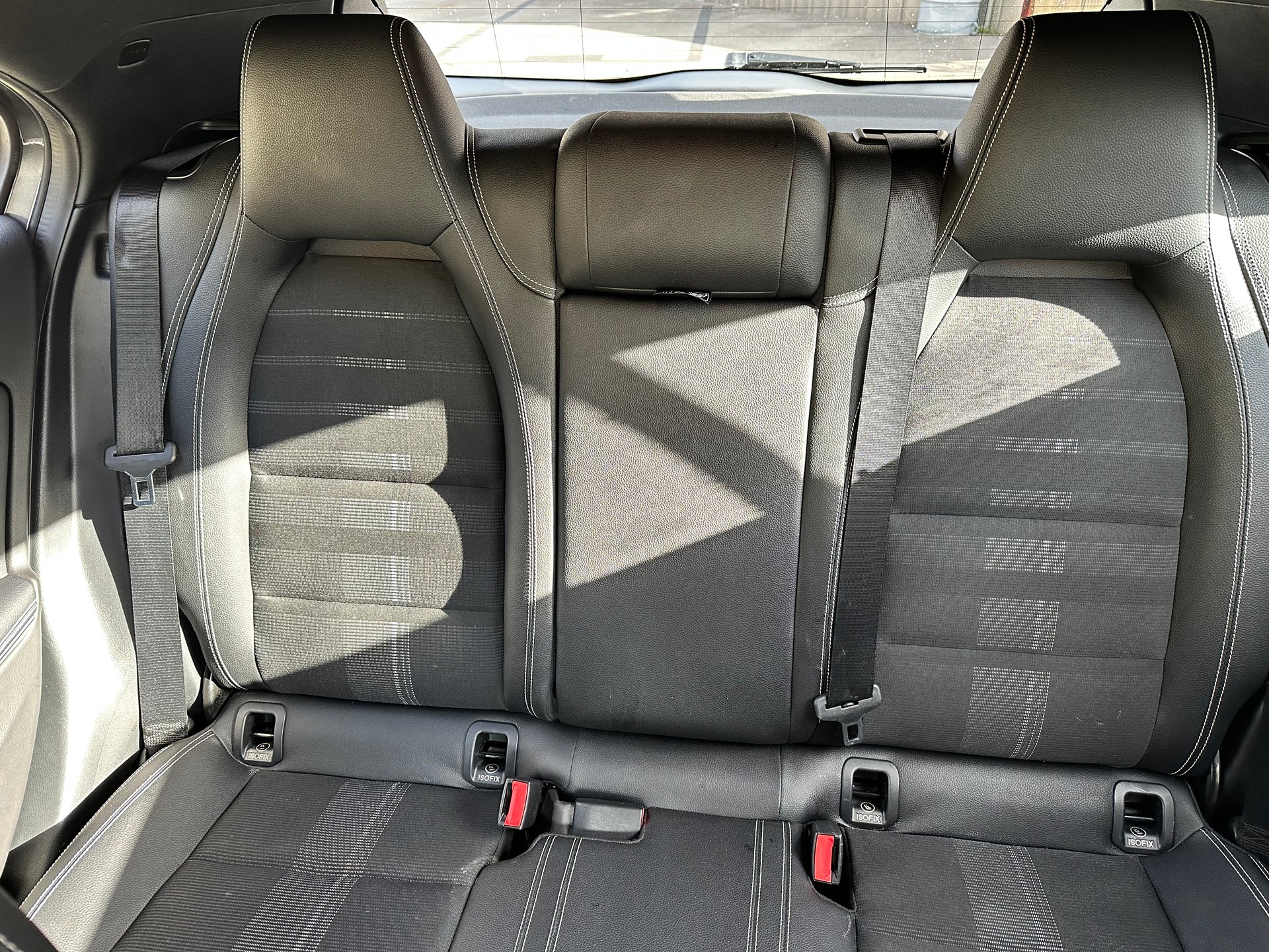 MERCEDES-BENZ A 180 Night Star 7G-DCT-image-14