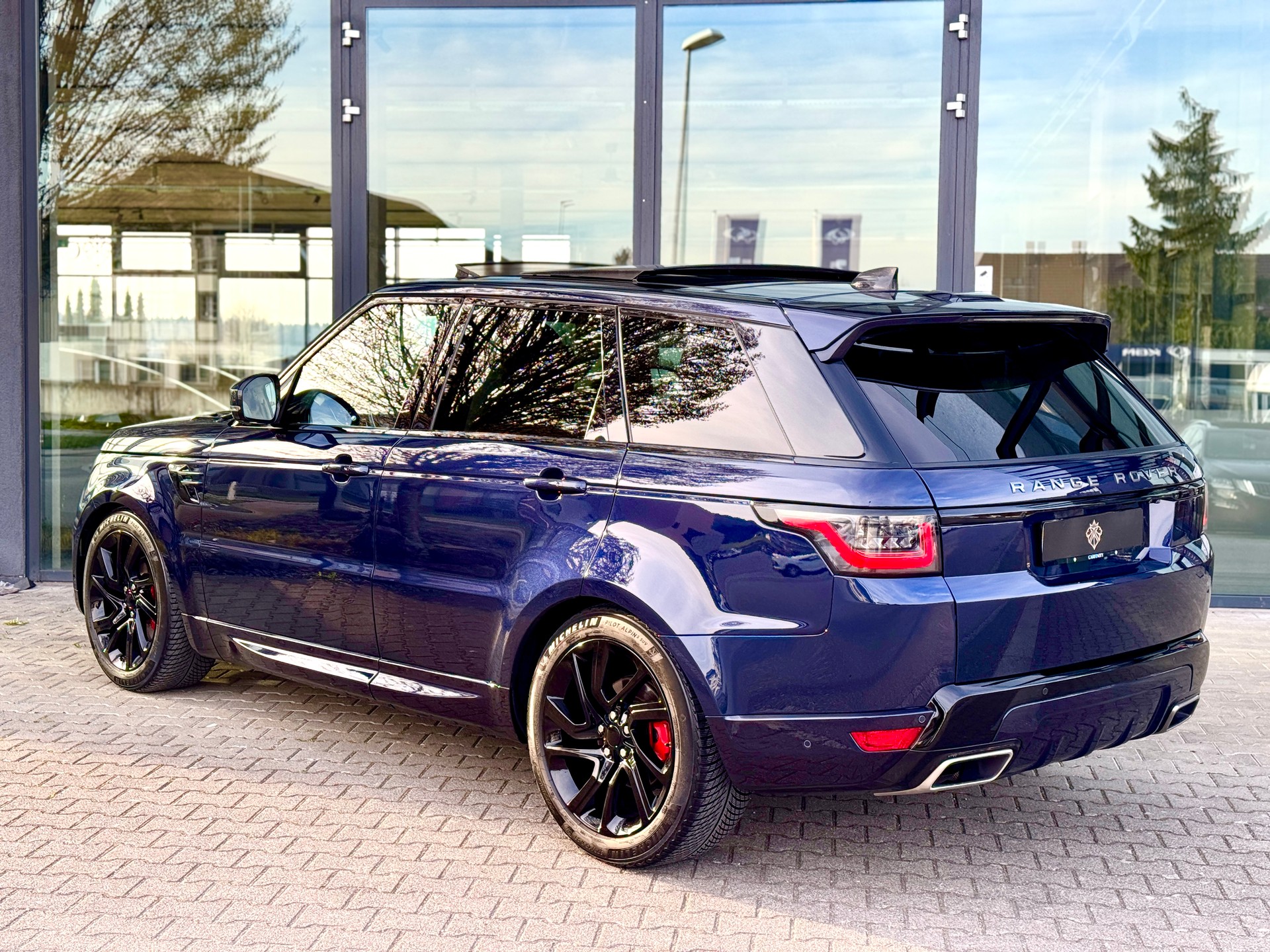 LAND ROVER Range Rover Sport 3.0 SDV6 HSE Dynamic Automatic-showroom-element-3