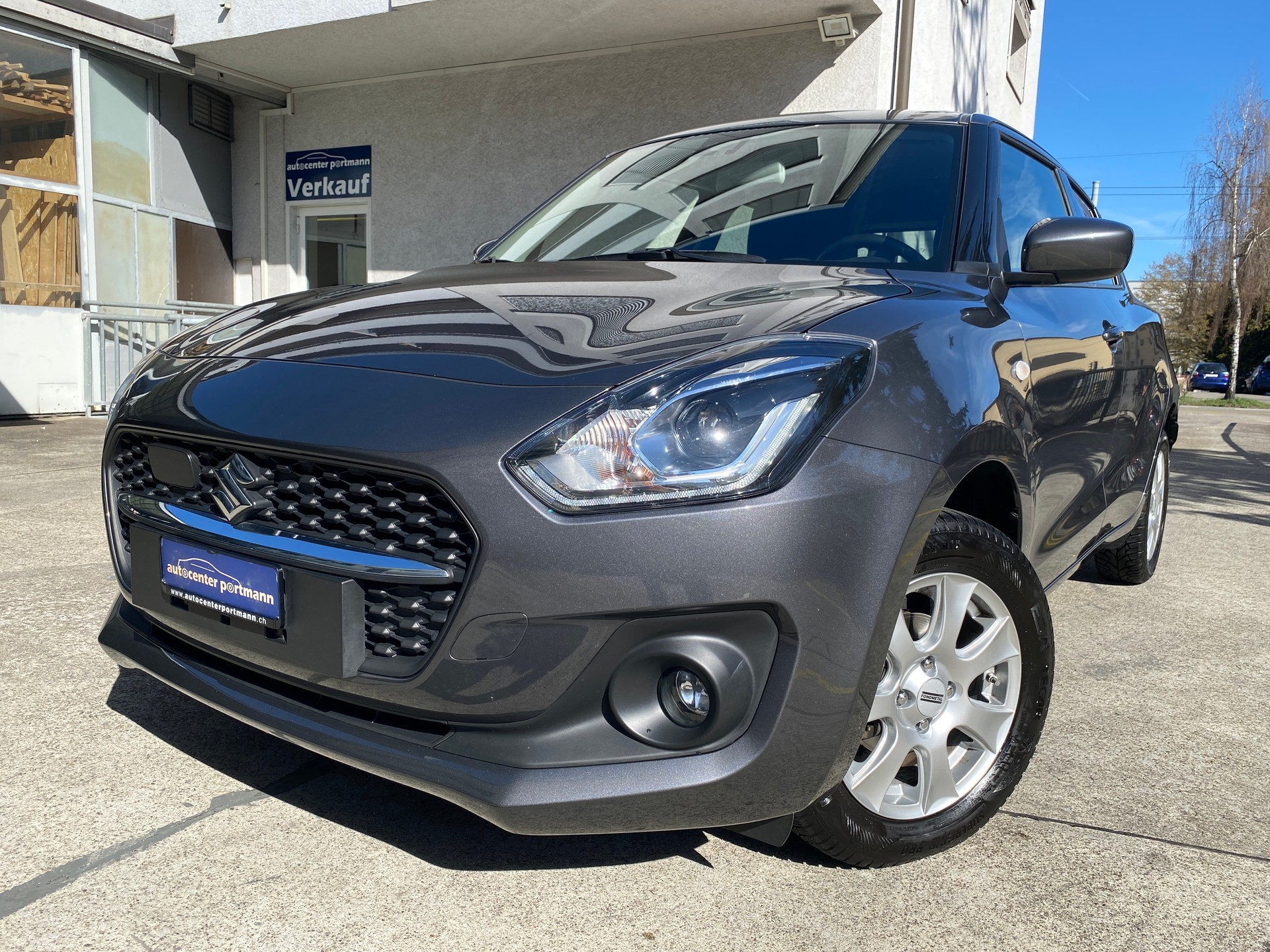 SUZUKI Swift 1.2 Compact + 4x4 Hybrid
