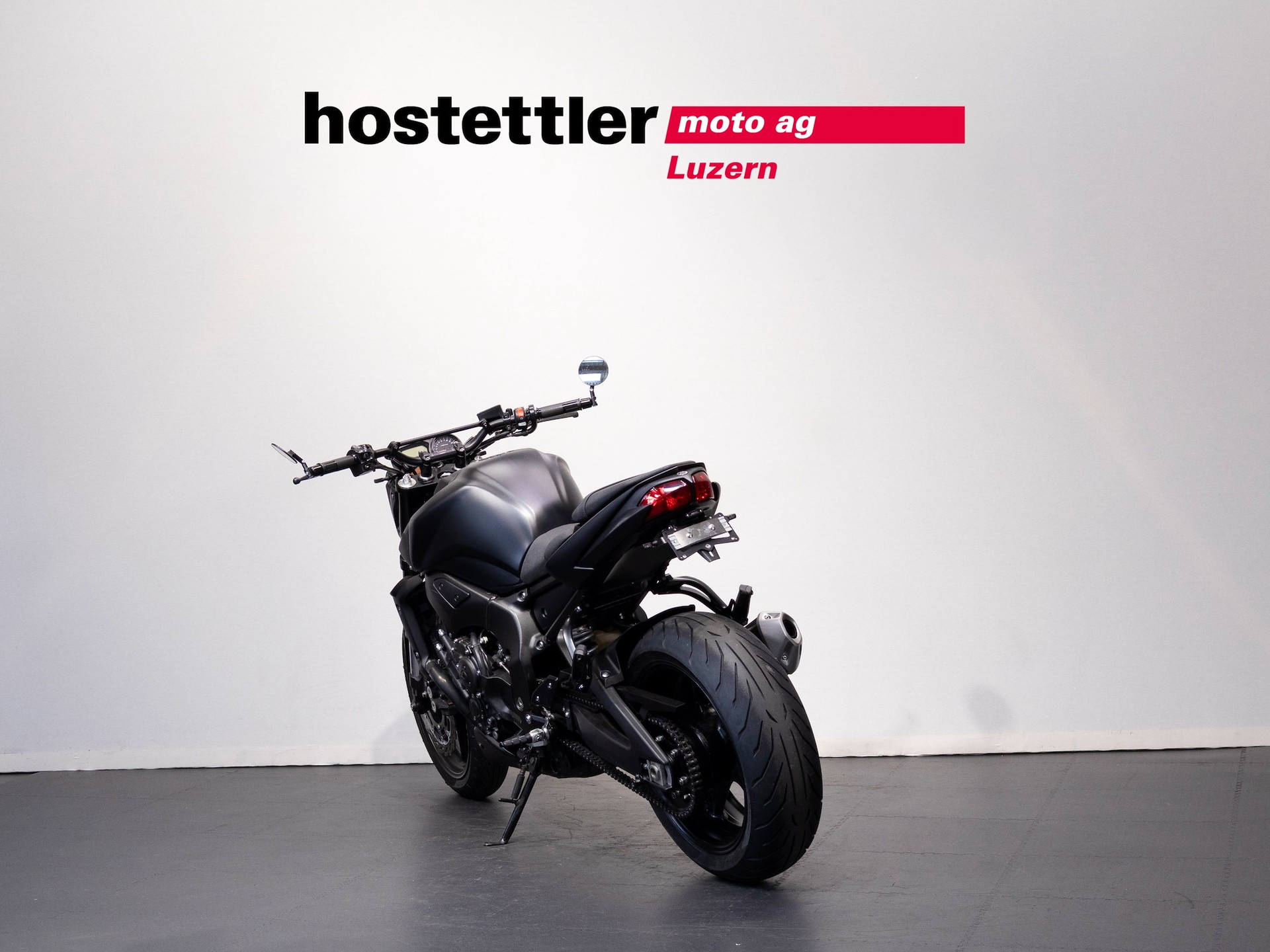 YAMAHA FZ1 N-showroom-element-1