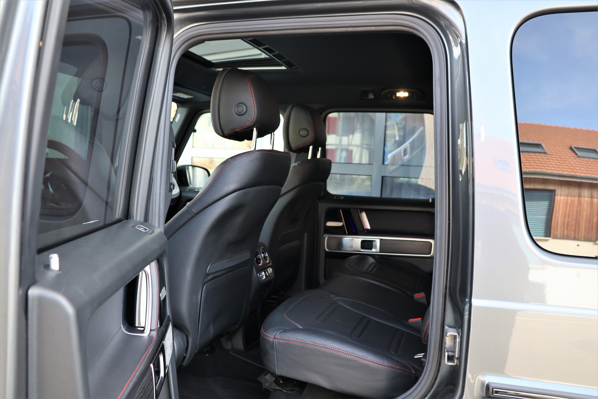 MERCEDES-BENZ G 350 d AMG Line 9G-Tronic (CH) "Manufaktur"-image-14