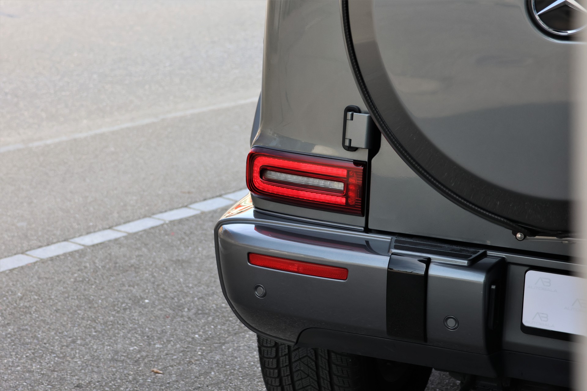 MERCEDES-BENZ G 350 d AMG Line 9G-Tronic (CH) "Manufaktur"-image-6