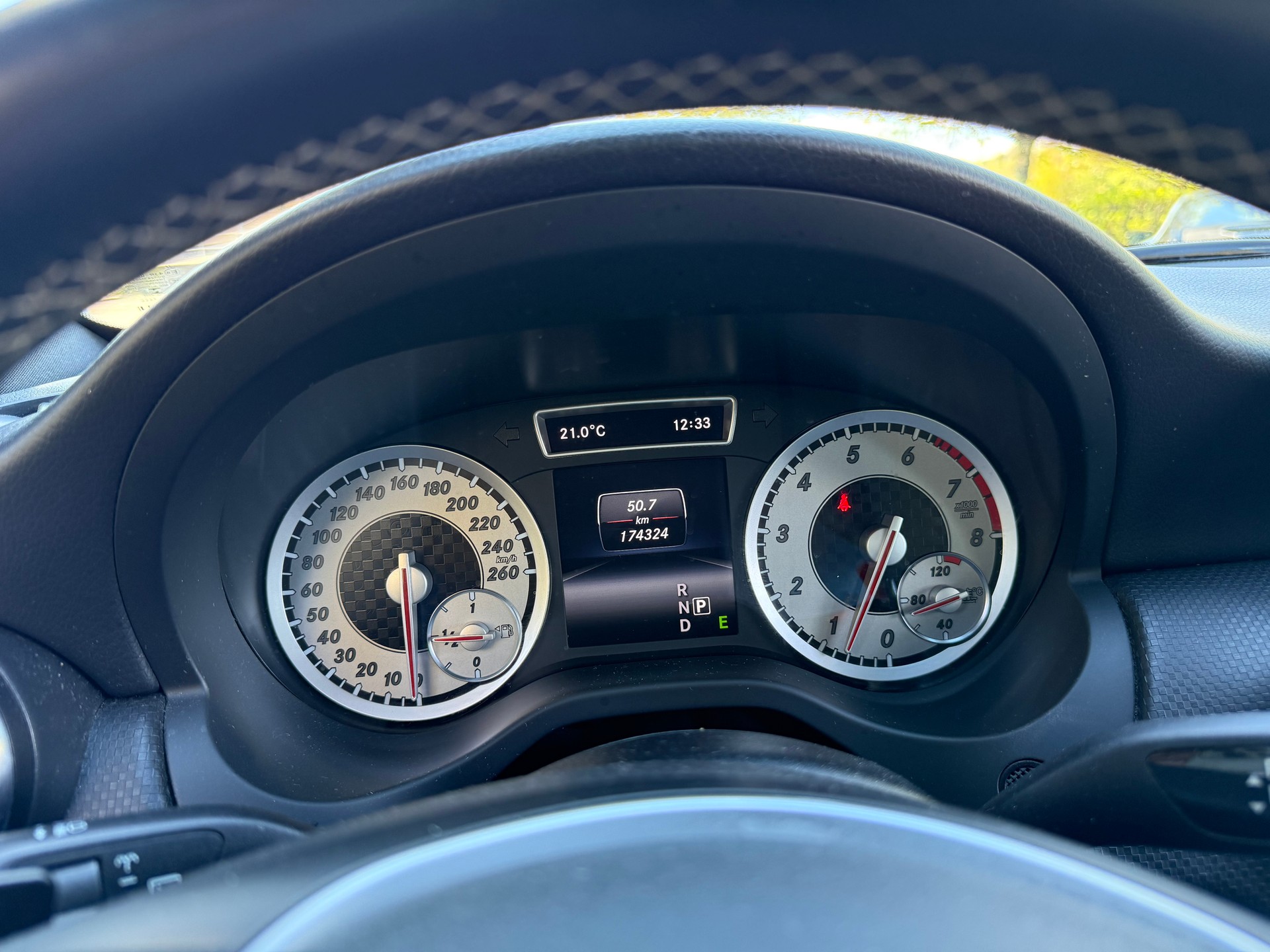 MERCEDES-BENZ A 180 7G-DCT-image-13