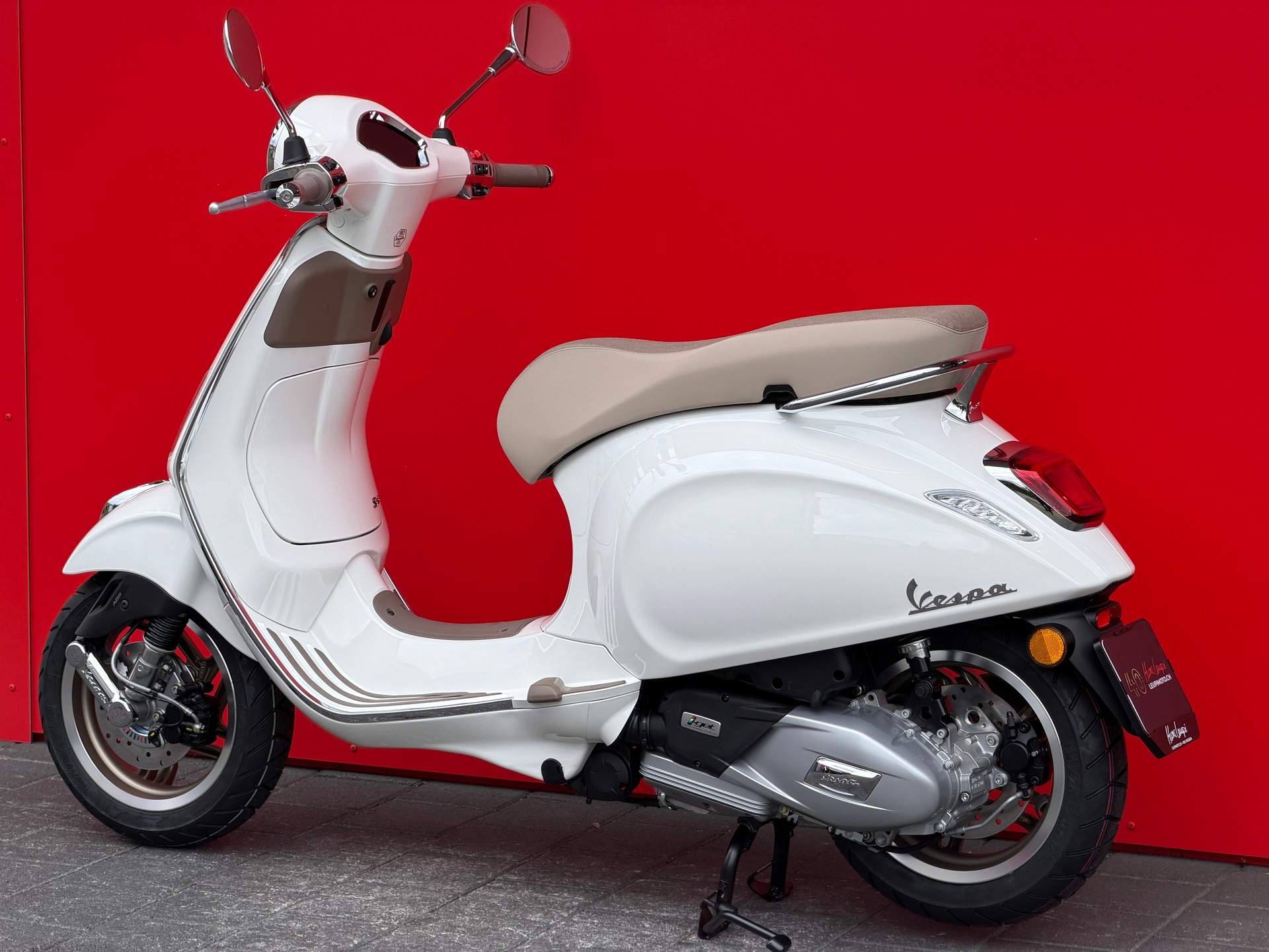 PIAGGIO Vespa 125 Primavera S MY26-image-8