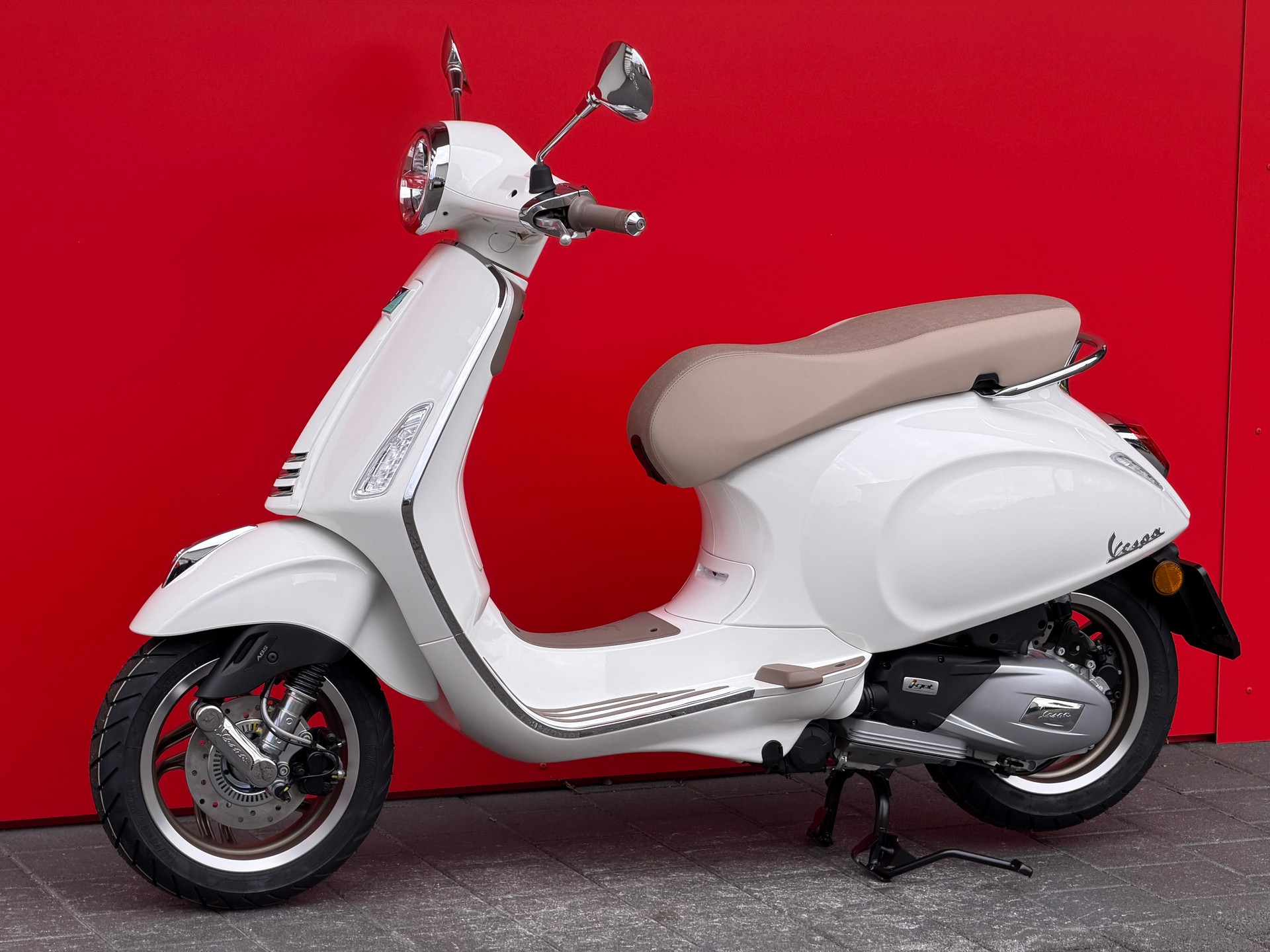 PIAGGIO Vespa 125 Primavera S MY26-image-9