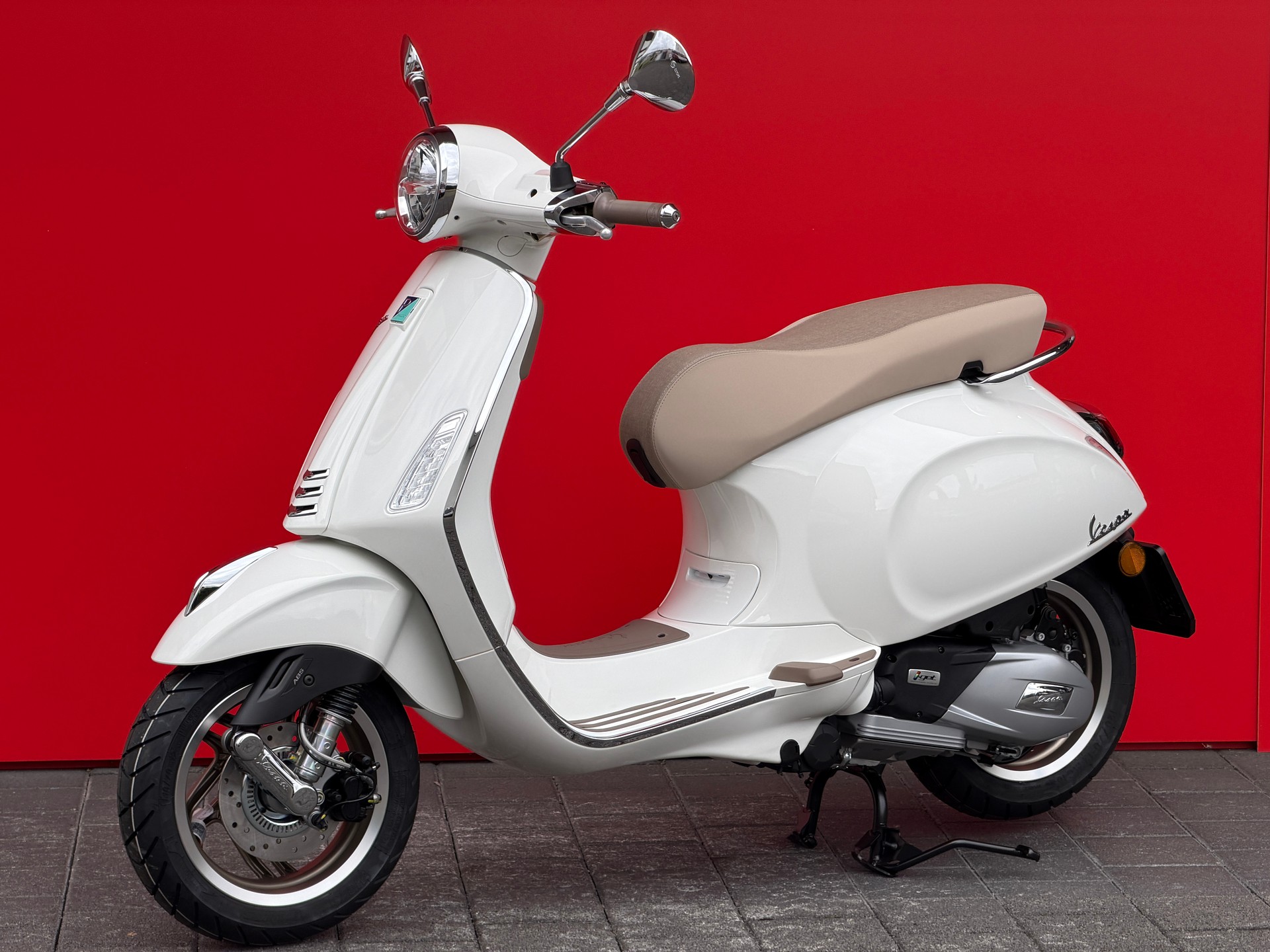 PIAGGIO Vespa 125 Primavera S MY26-image-3
