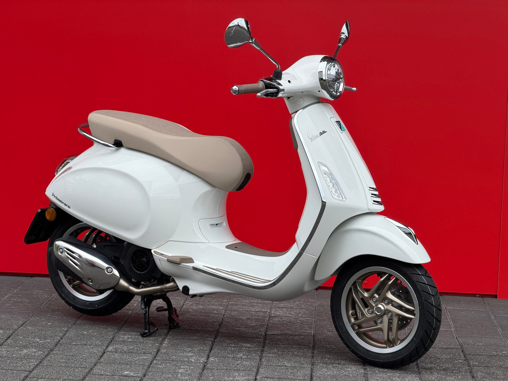 PIAGGIO Vespa 125 Primavera S MY26-image-1