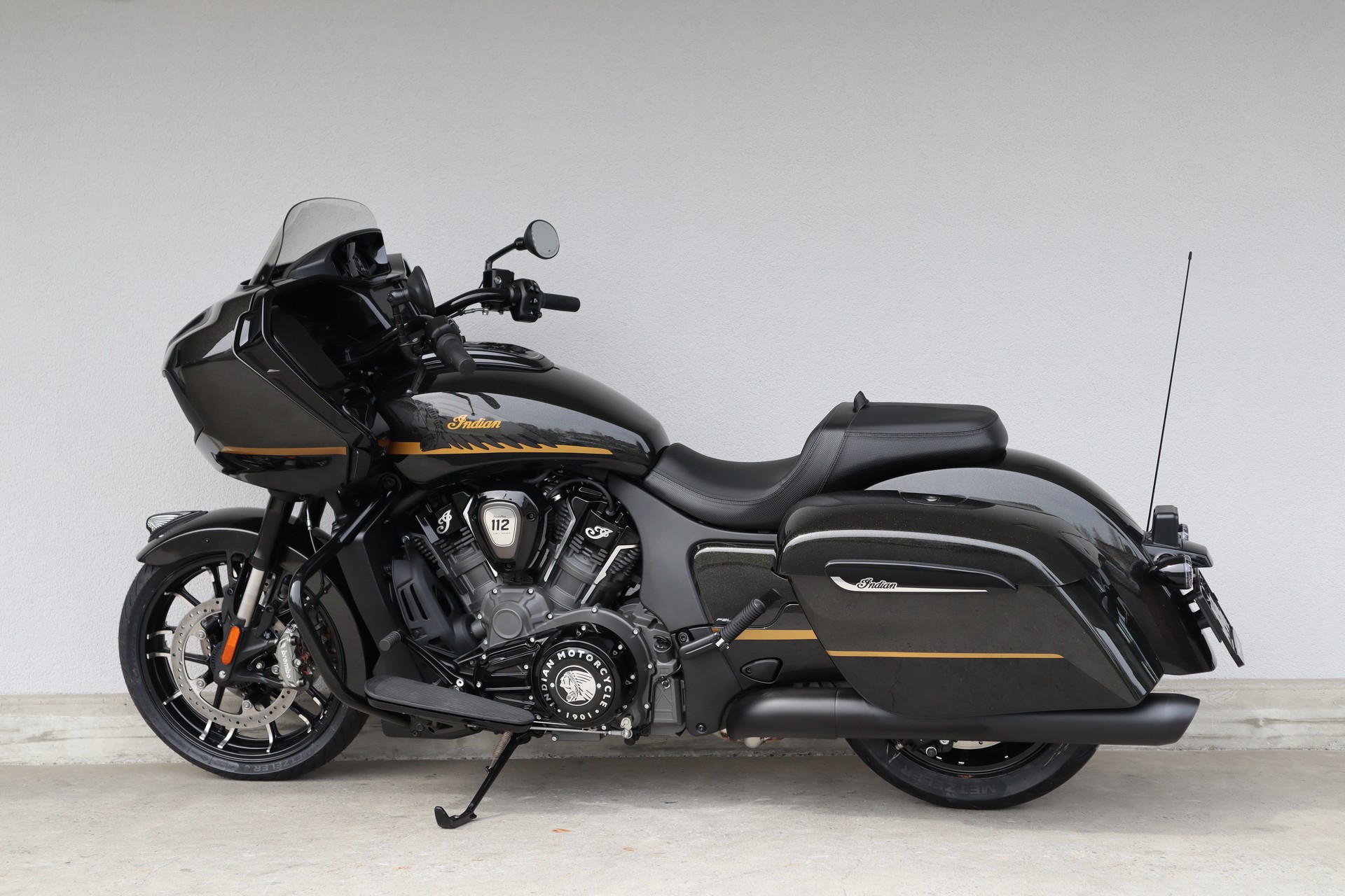 INDIAN Challenger Dark Horse-image-5