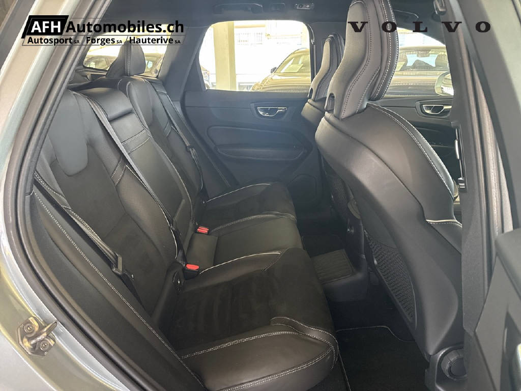 VOLVO XC60 2.0 T8 TE XCENTRIC eAWD-image-15