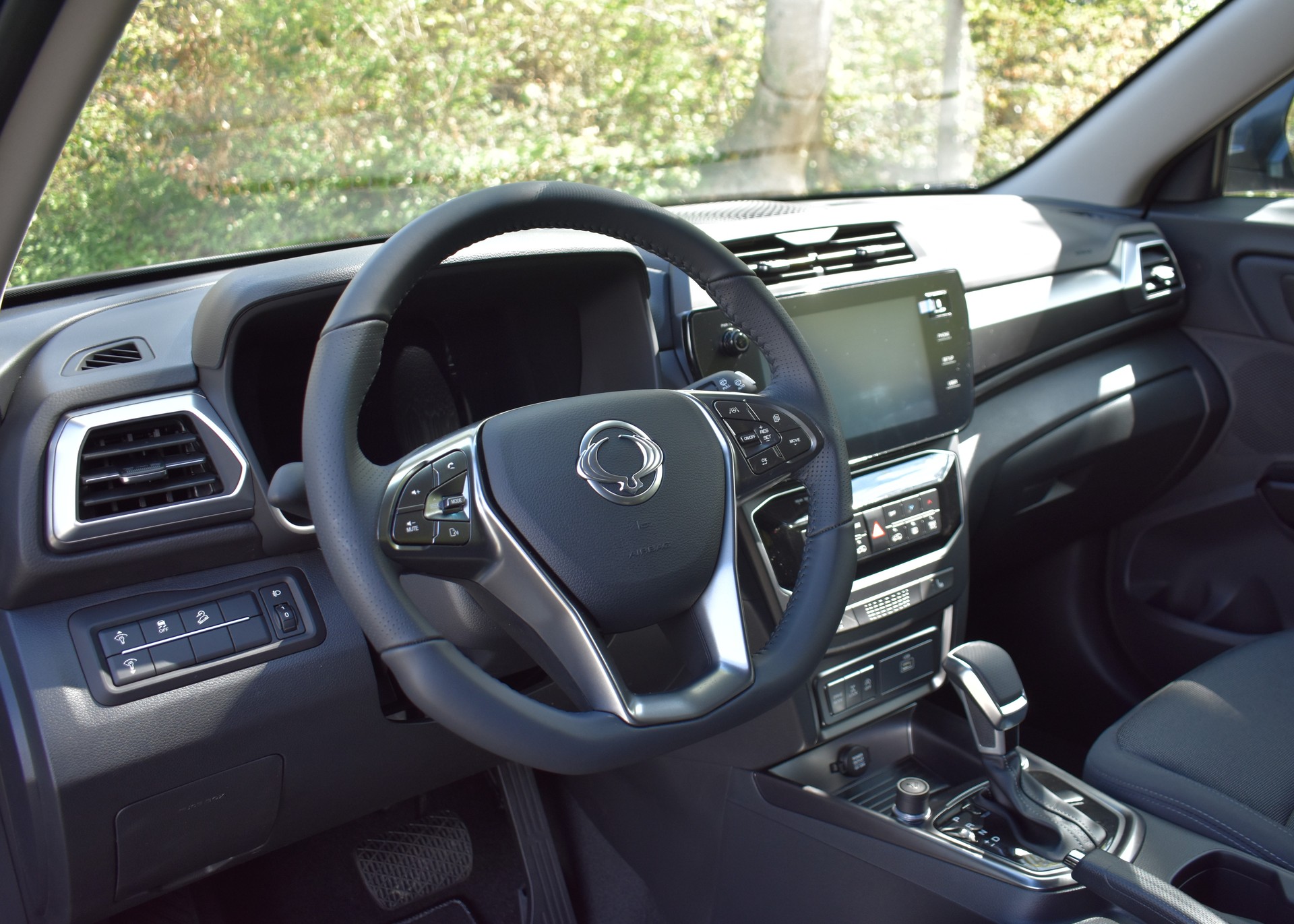 KGM-SsangYong Tivoli 1.5 T GDI Steel 4WD Automat-image-5