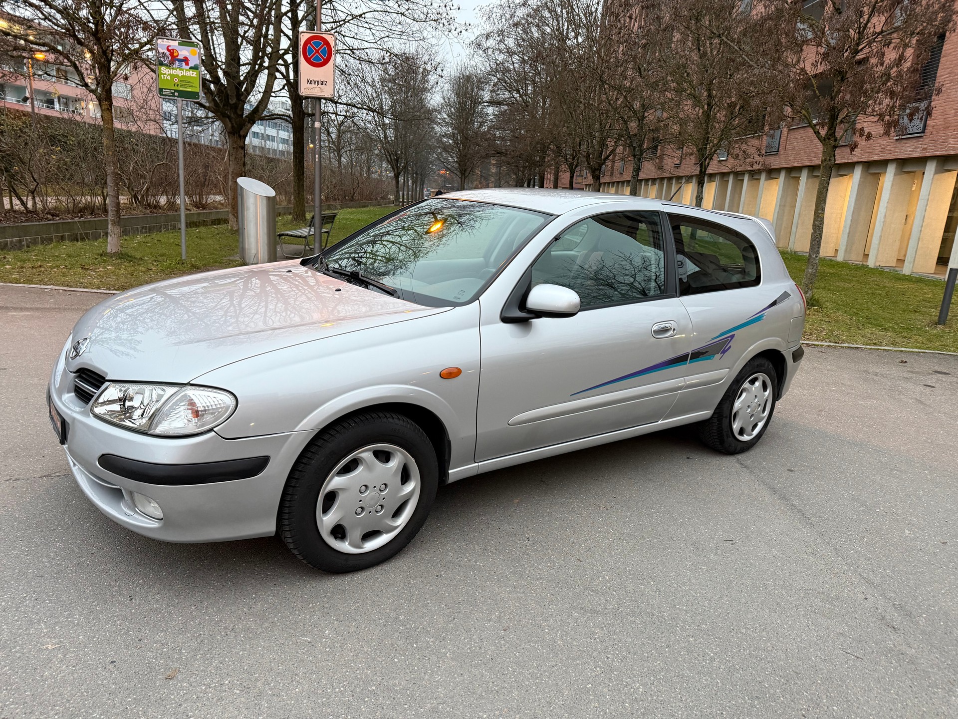 NISSAN Almera 1.8 16V Ambience-image-11
