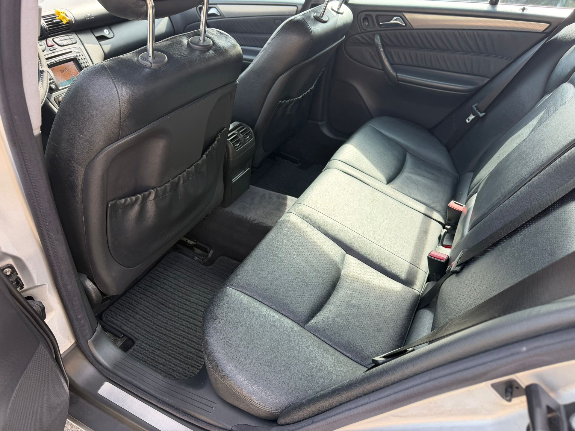MERCEDES-BENZ C 220 CDI Avantgarde-image-9