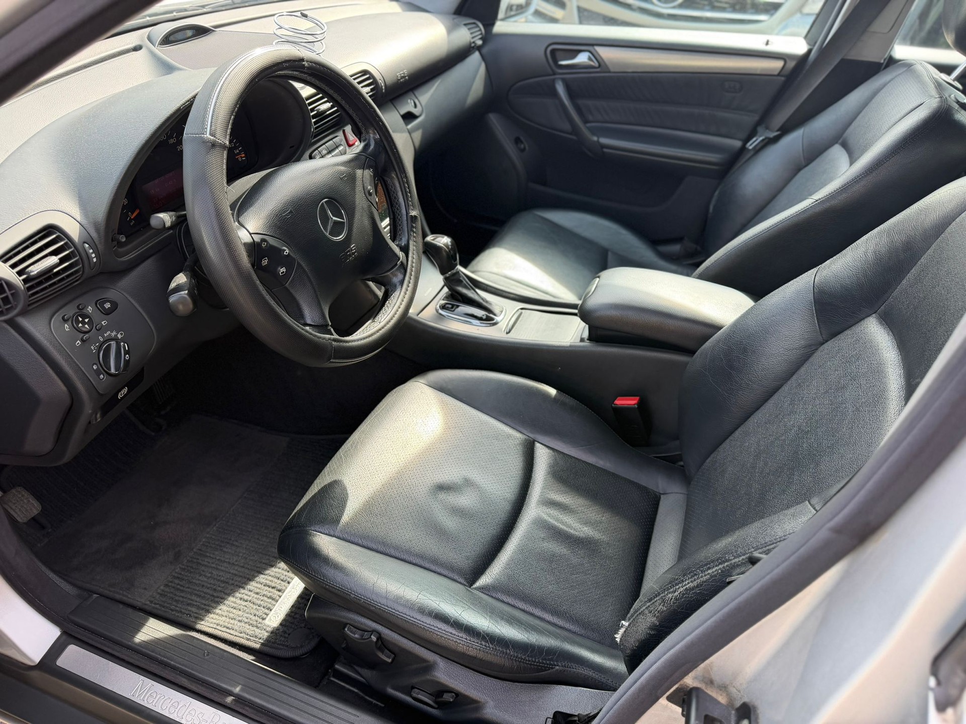 MERCEDES-BENZ C 220 CDI Avantgarde-image-7