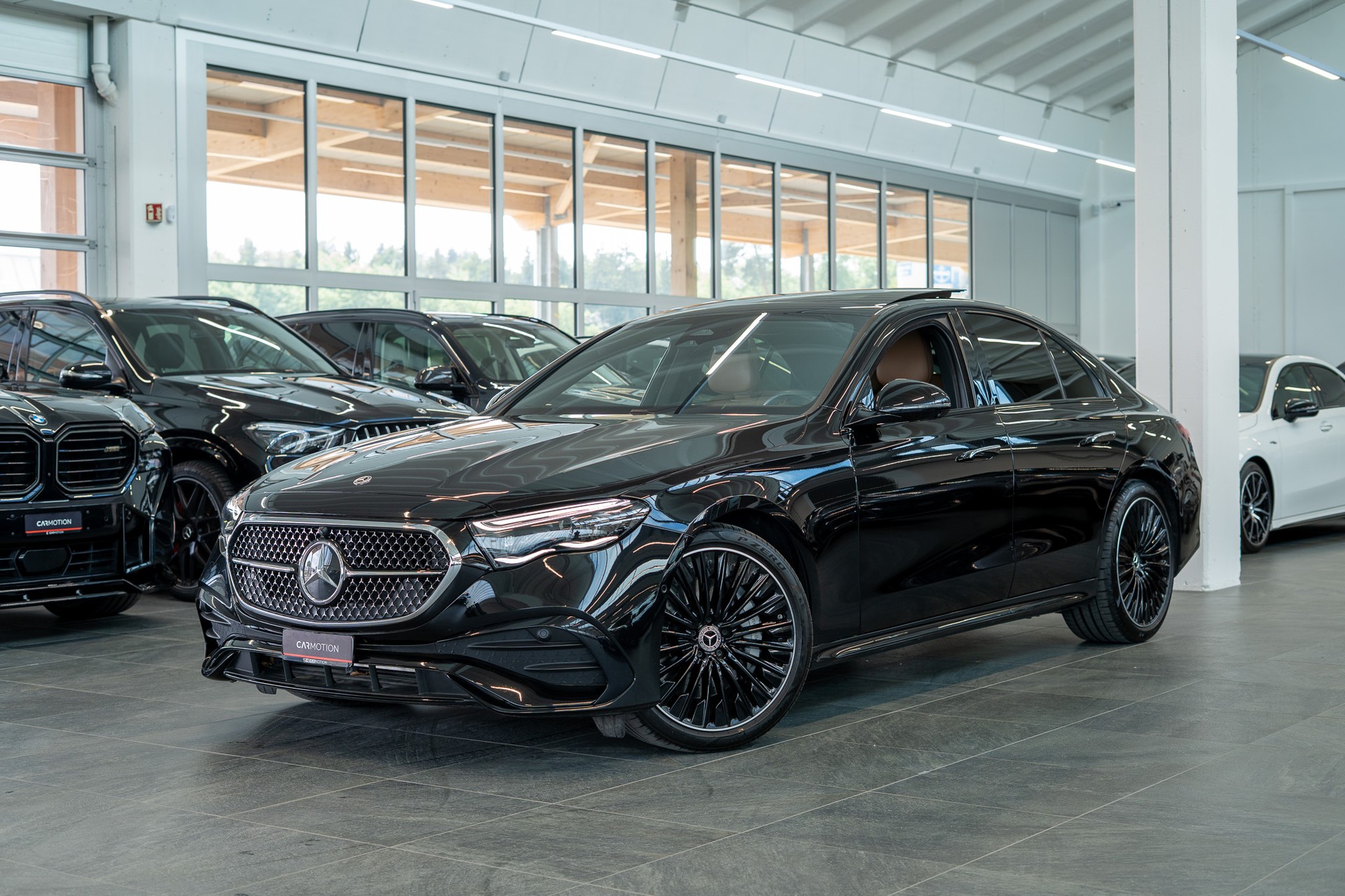 MERCEDES-BENZ E 450 d AMG Line 4matic / Hyperscreen / Panorama / 360°Kamera