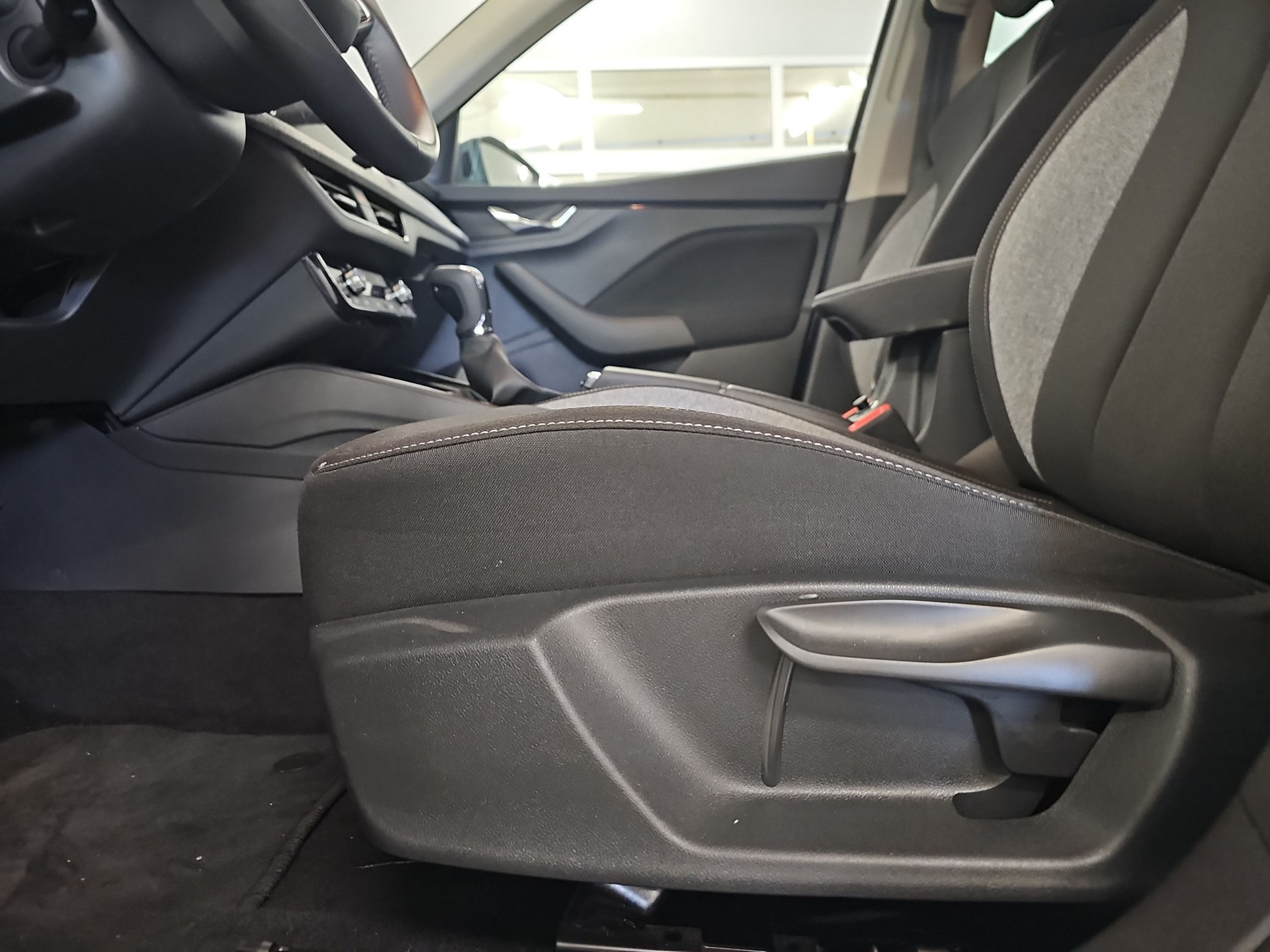 SKODA Scala 1.0 TSI Selection DSG-image-17