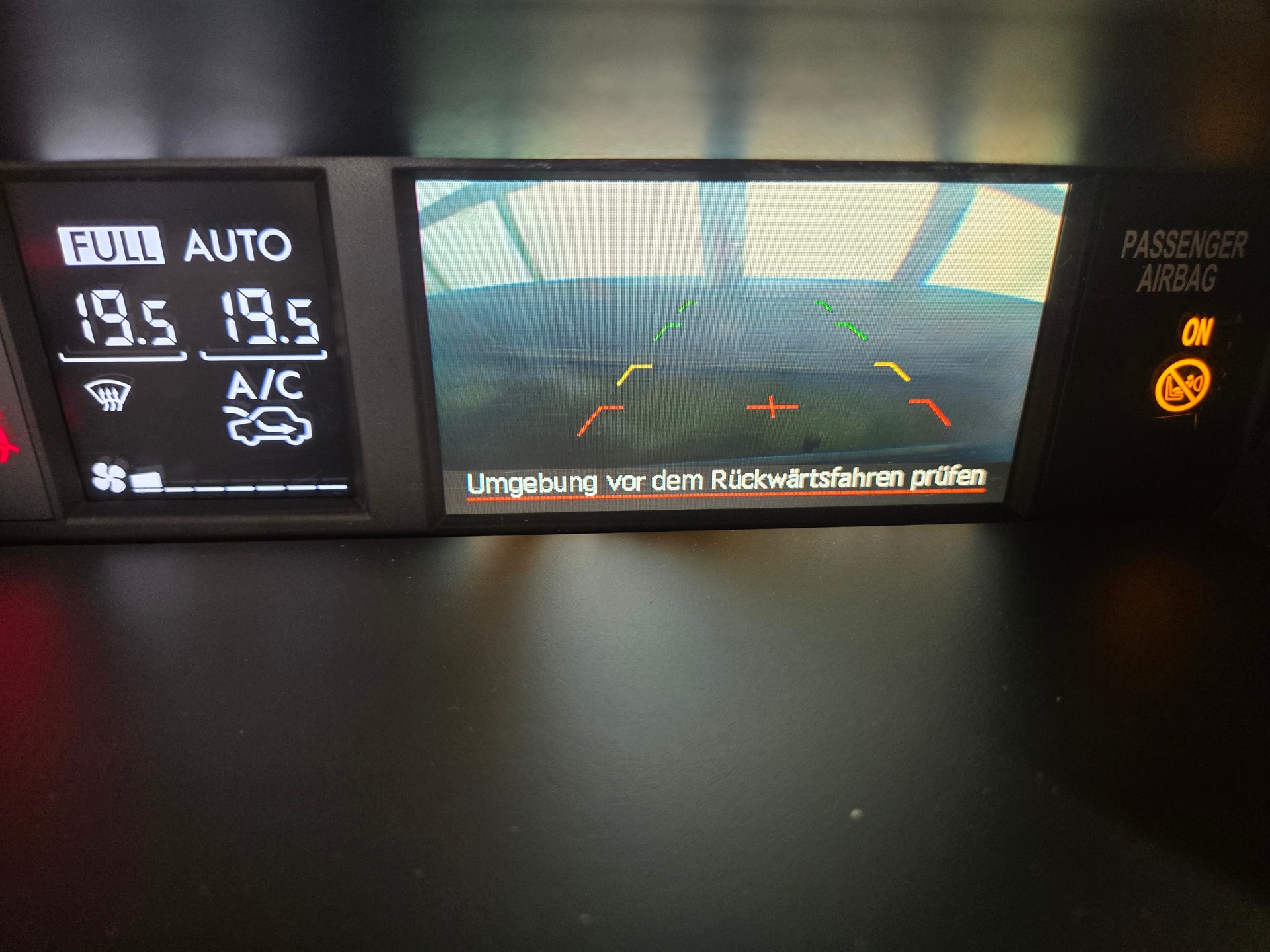 SUBARU Forester 2.0i Swiss Lineartronic-image-5
