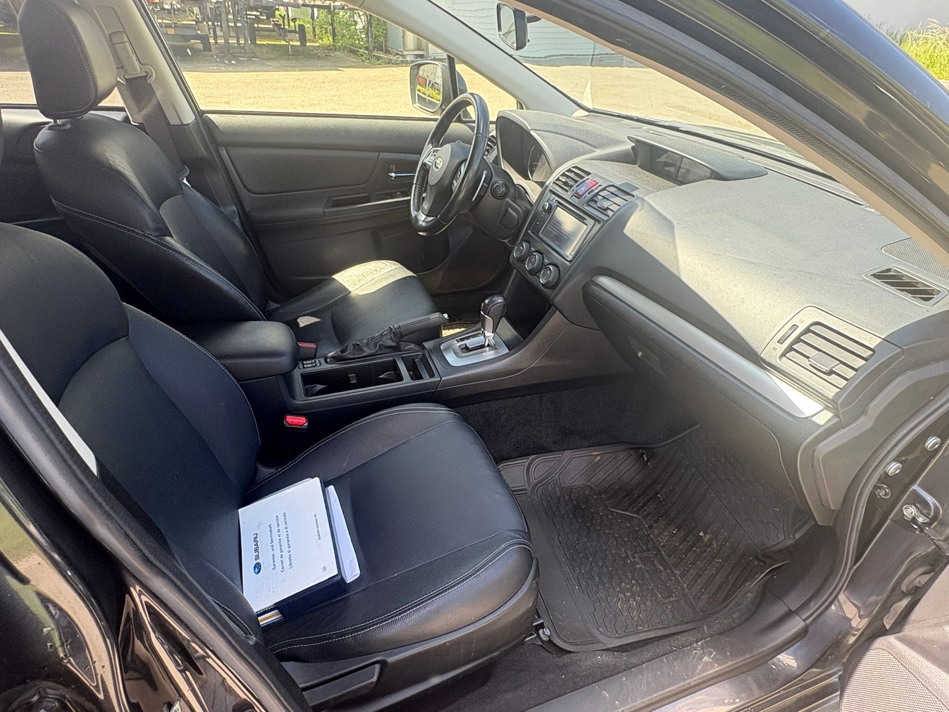 SUBARU XV 2.0 Swiss Three AWD CVT-image-4