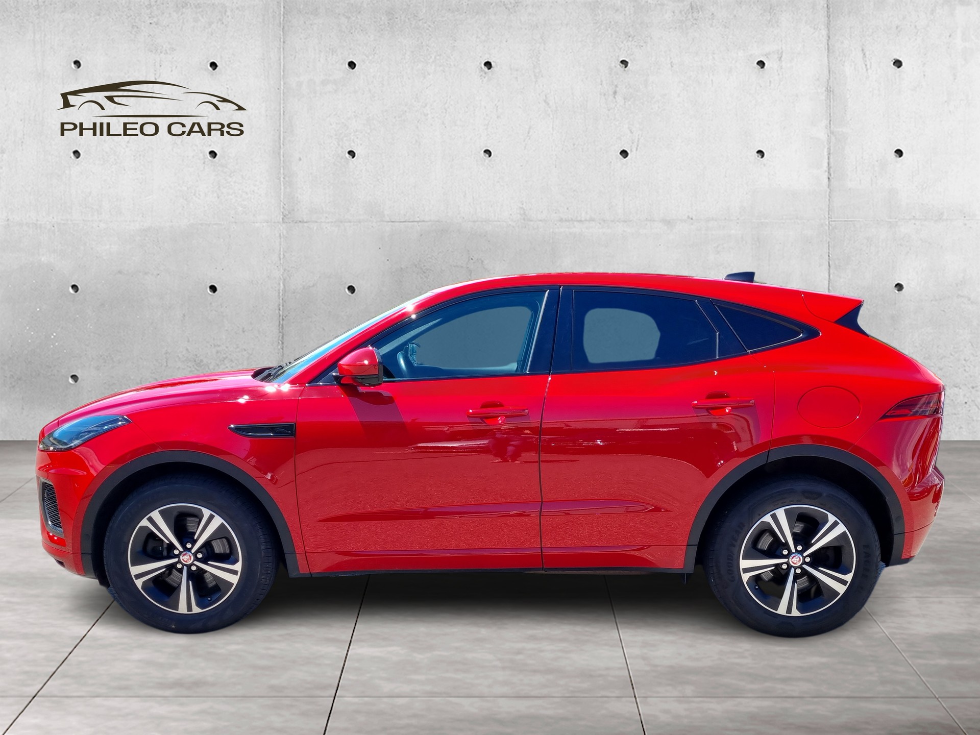 JAGUAR E-Pace 1.5 P300e R-Dynamic AWD HSE-image-4
