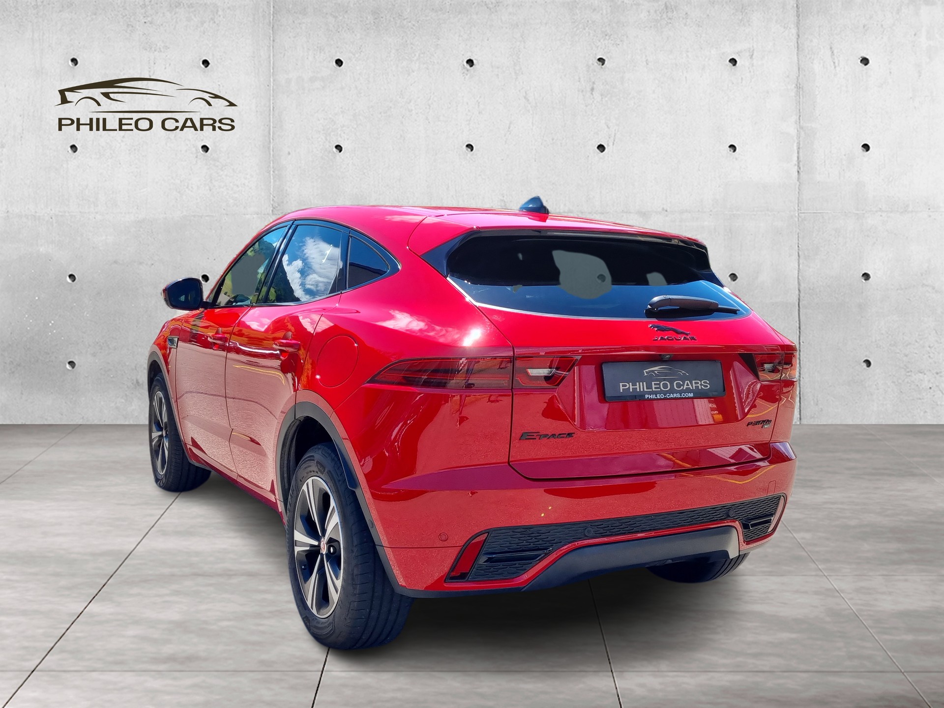 JAGUAR E-Pace 1.5 P300e R-Dynamic AWD HSE-image-5