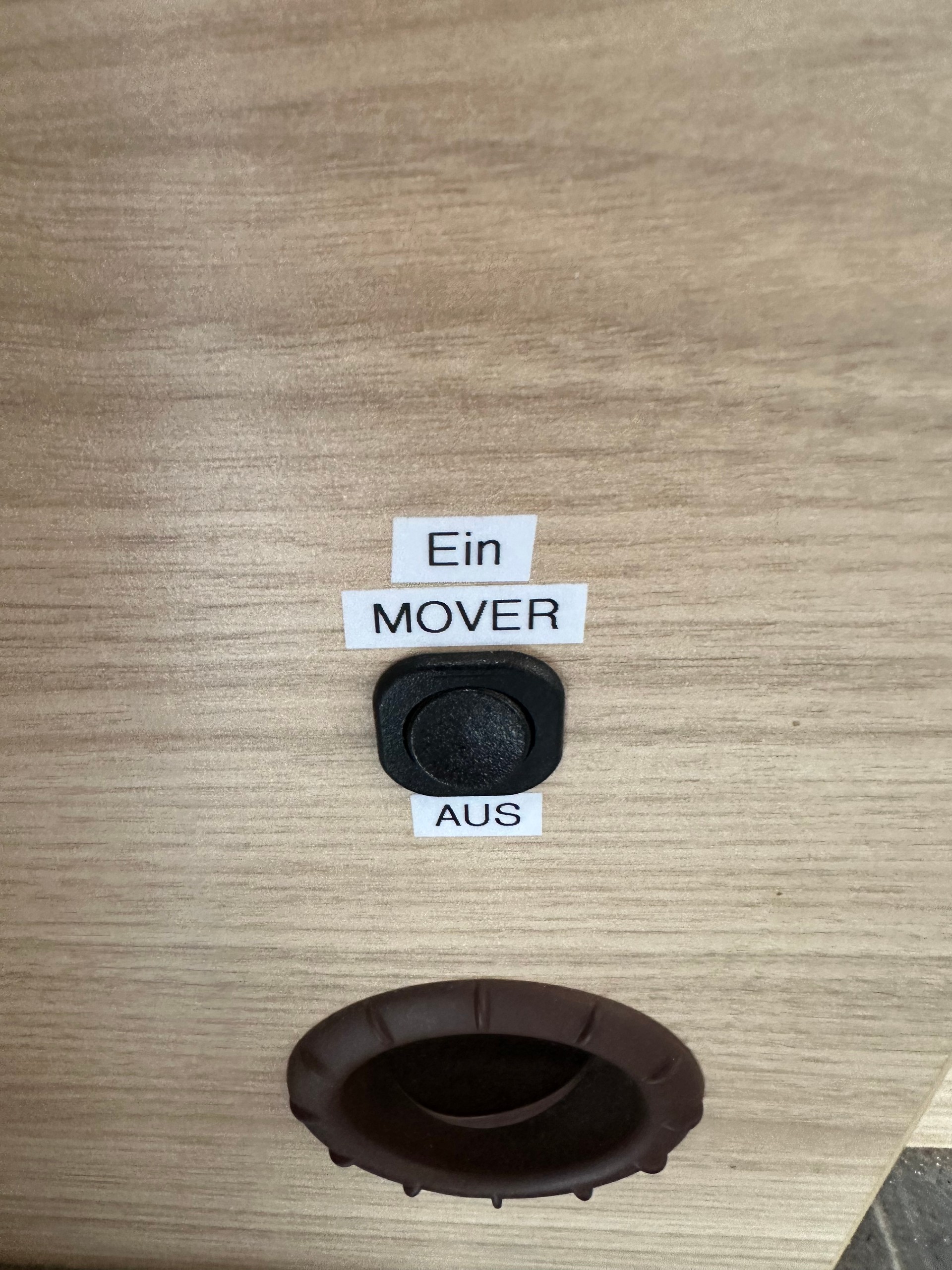 TABBERT VIVALDI ***NEUWERTIGER ZUSTAND***LÄNGSBETT ***MOVER***SOLAR***TV mit aut. SAT***-image-23