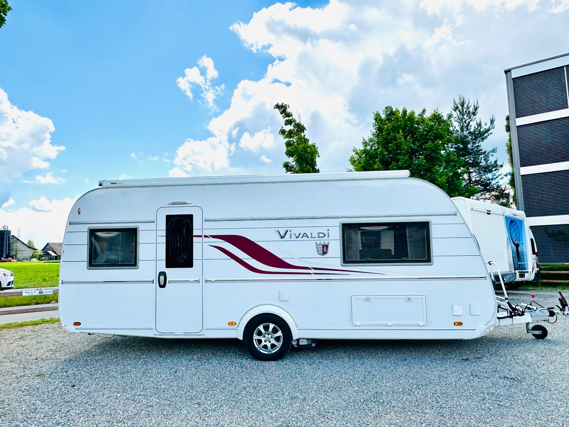 TABBERT VIVALDI ***NEUWERTIGER ZUSTAND***LÄNGSBETT ***MOVER***SOLAR***TV mit aut. SAT***-image-26