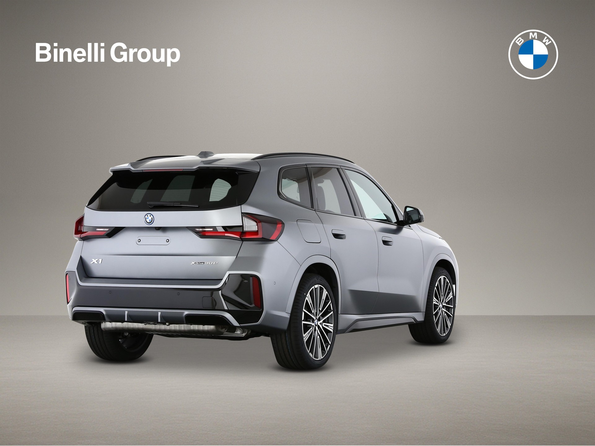 BMW X1 30e xDrive-showroom-element-1