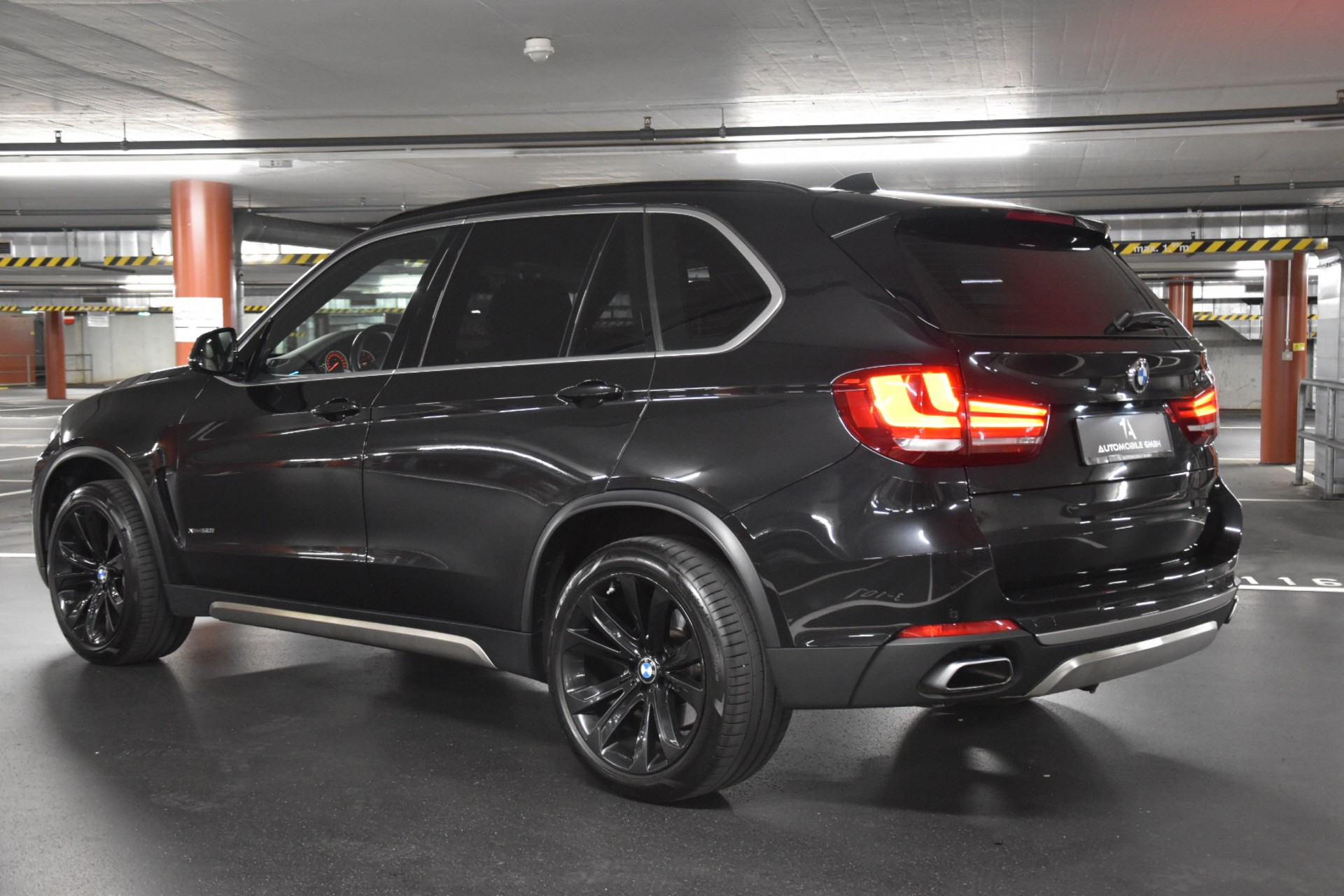 BMW X5 xDrive 50i Steptronic *** INDIVIDUAL ***-image-4
