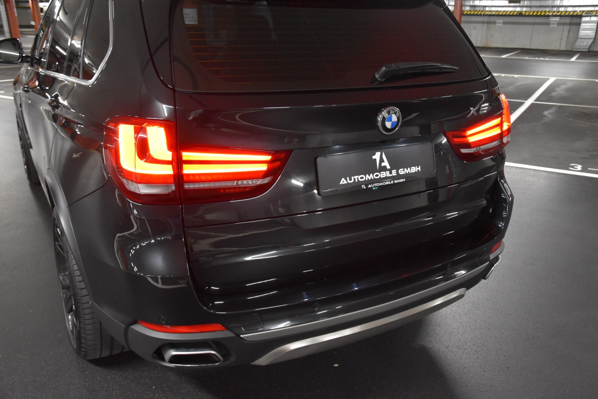 BMW X5 xDrive 50i Steptronic *** INDIVIDUAL ***-image-6