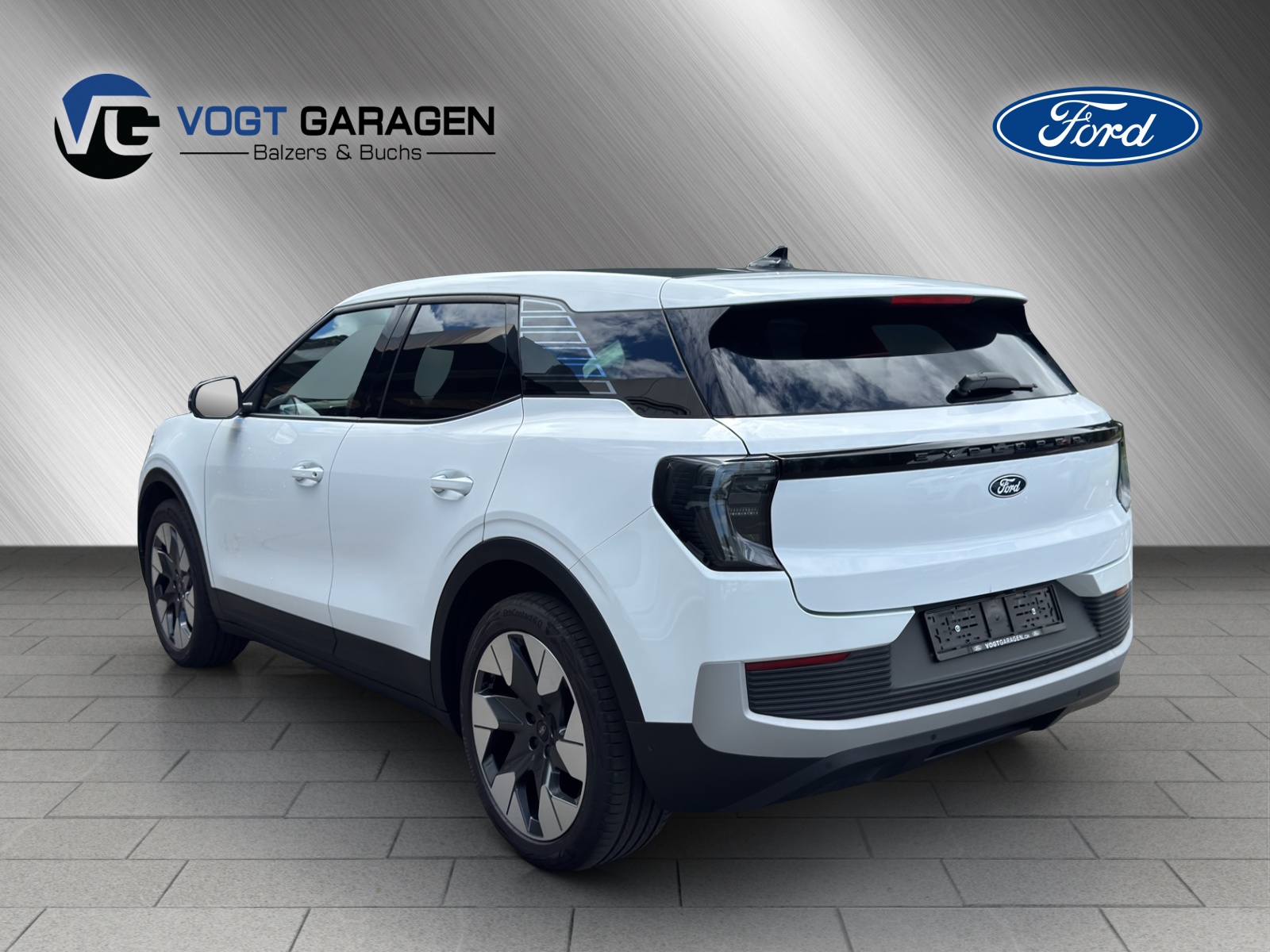 FORD Explorer Extended Range Premium 4x4-showroom-element-3